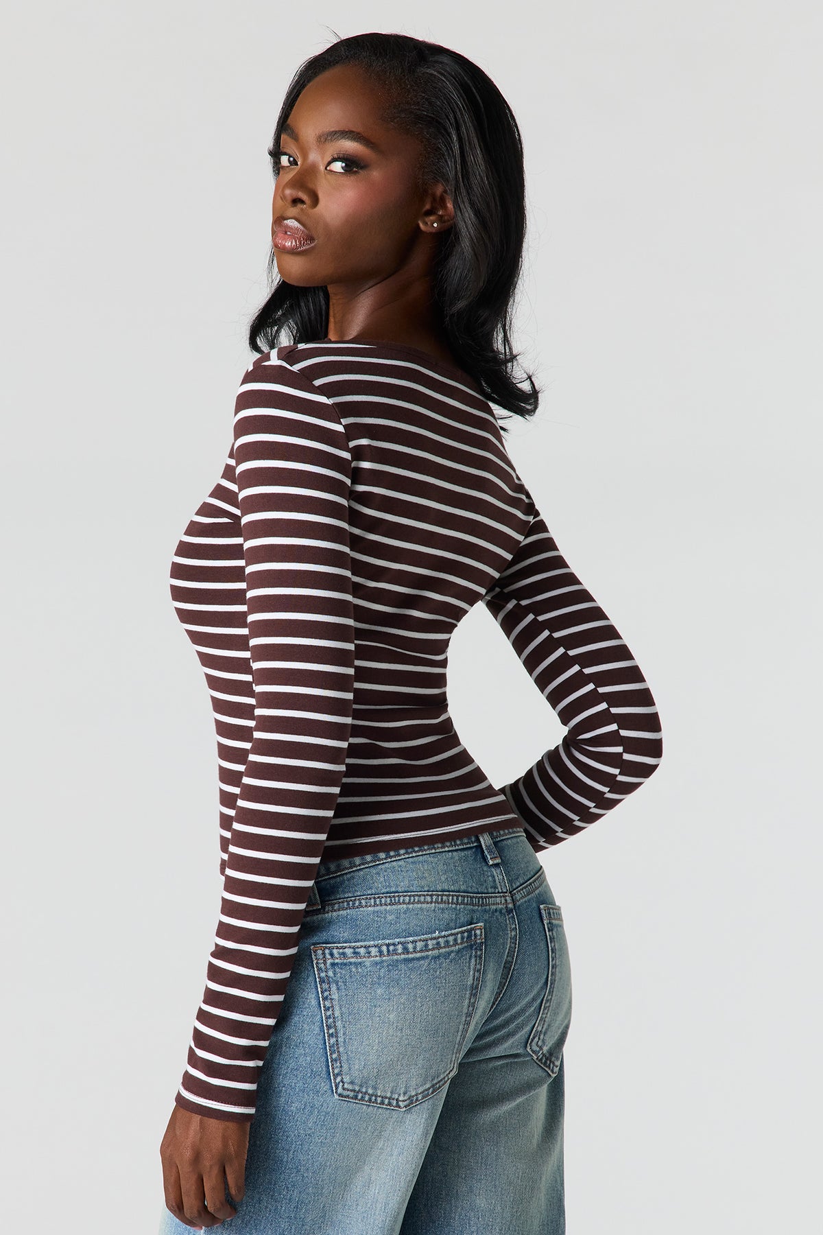 Alt View 2. V-Neck Long Sleeve Top - Dark Brown