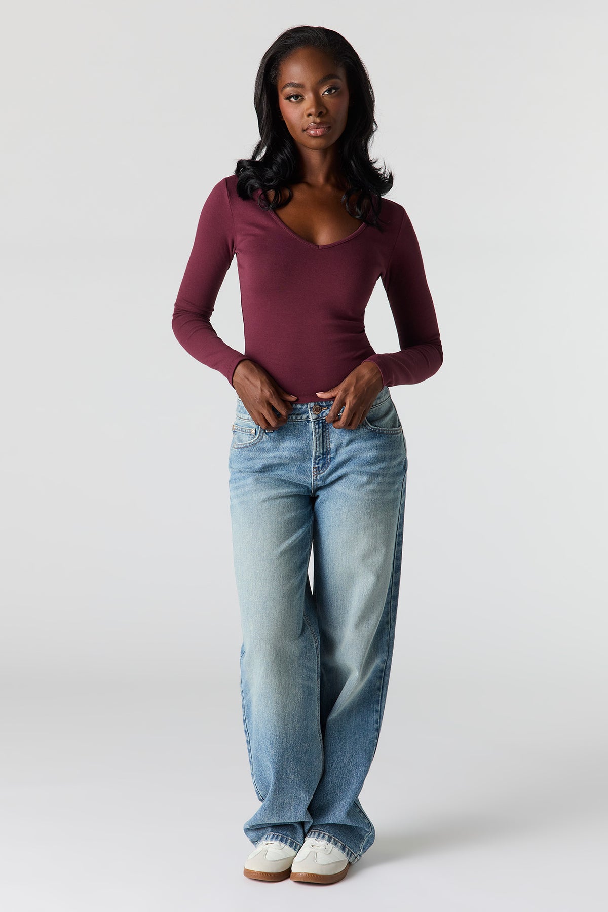 Alt View 3. V-Neck Long Sleeve Top - Burgundy