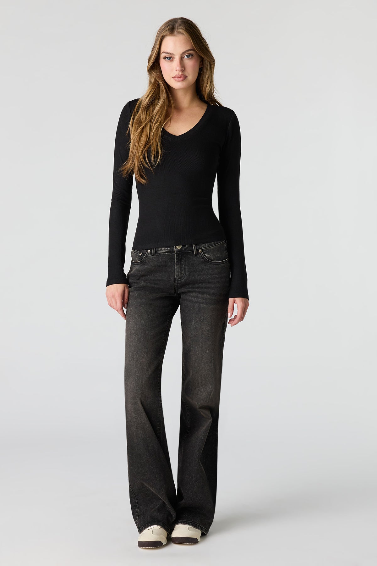 Alt View 3. Ribbed V-Neck Long Sleeve Top - Black
