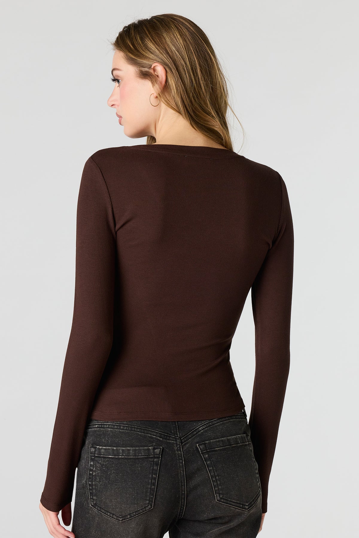 Alt View 2. Ribbed V-Neck Long Sleeve Top - Brown