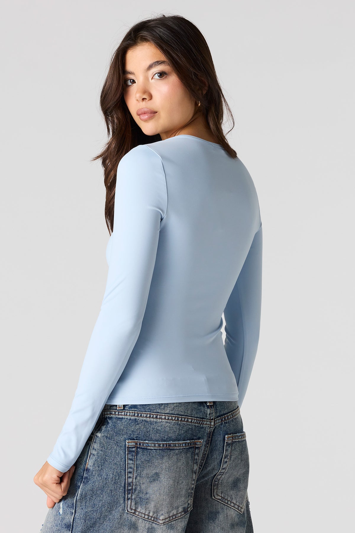 Alt View 2. Luxe Heavy Contour V-Neck Long Sleeve Top - Light Blue