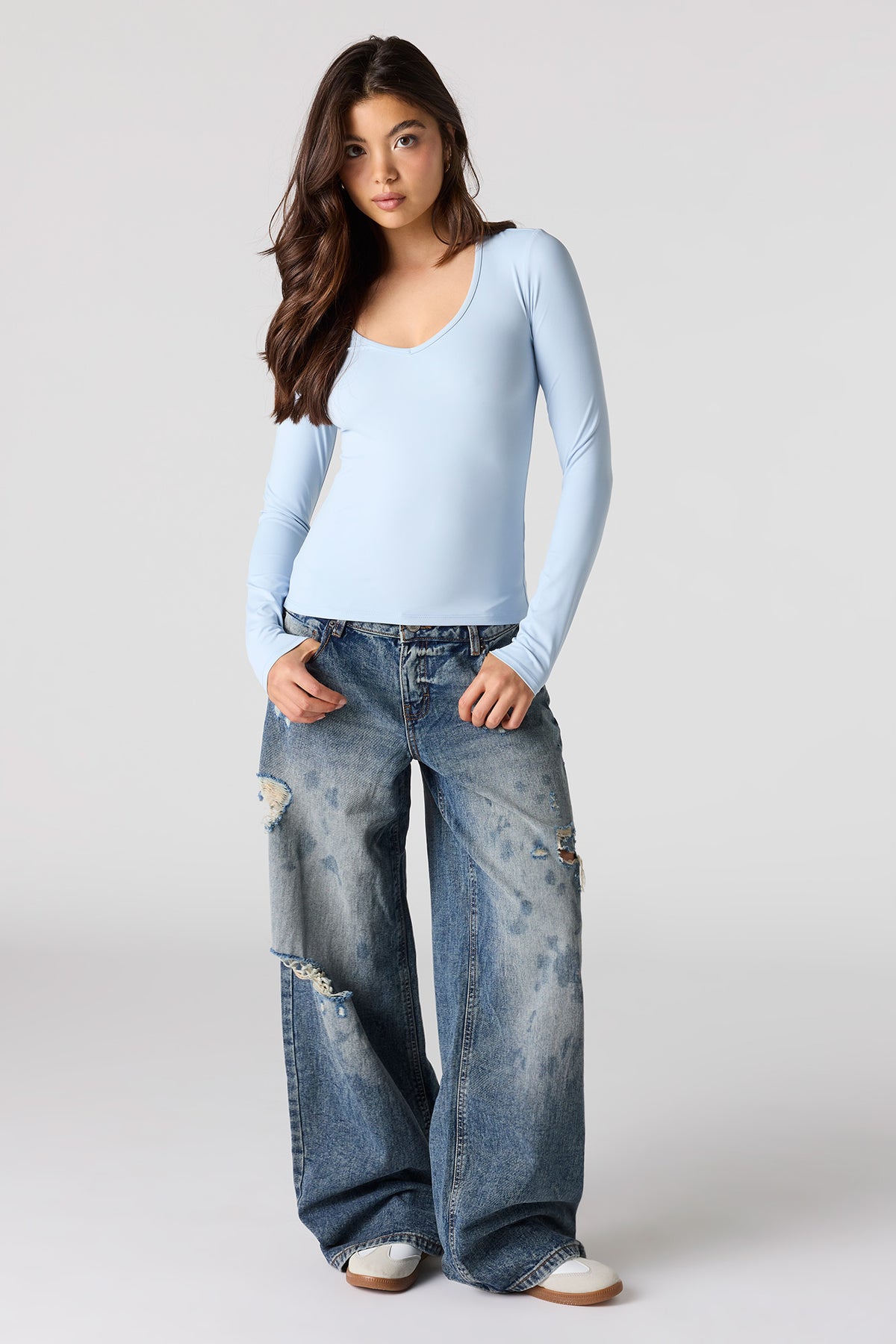 Alt View 3. Luxe Heavy Contour V-Neck Long Sleeve Top - Light Blue