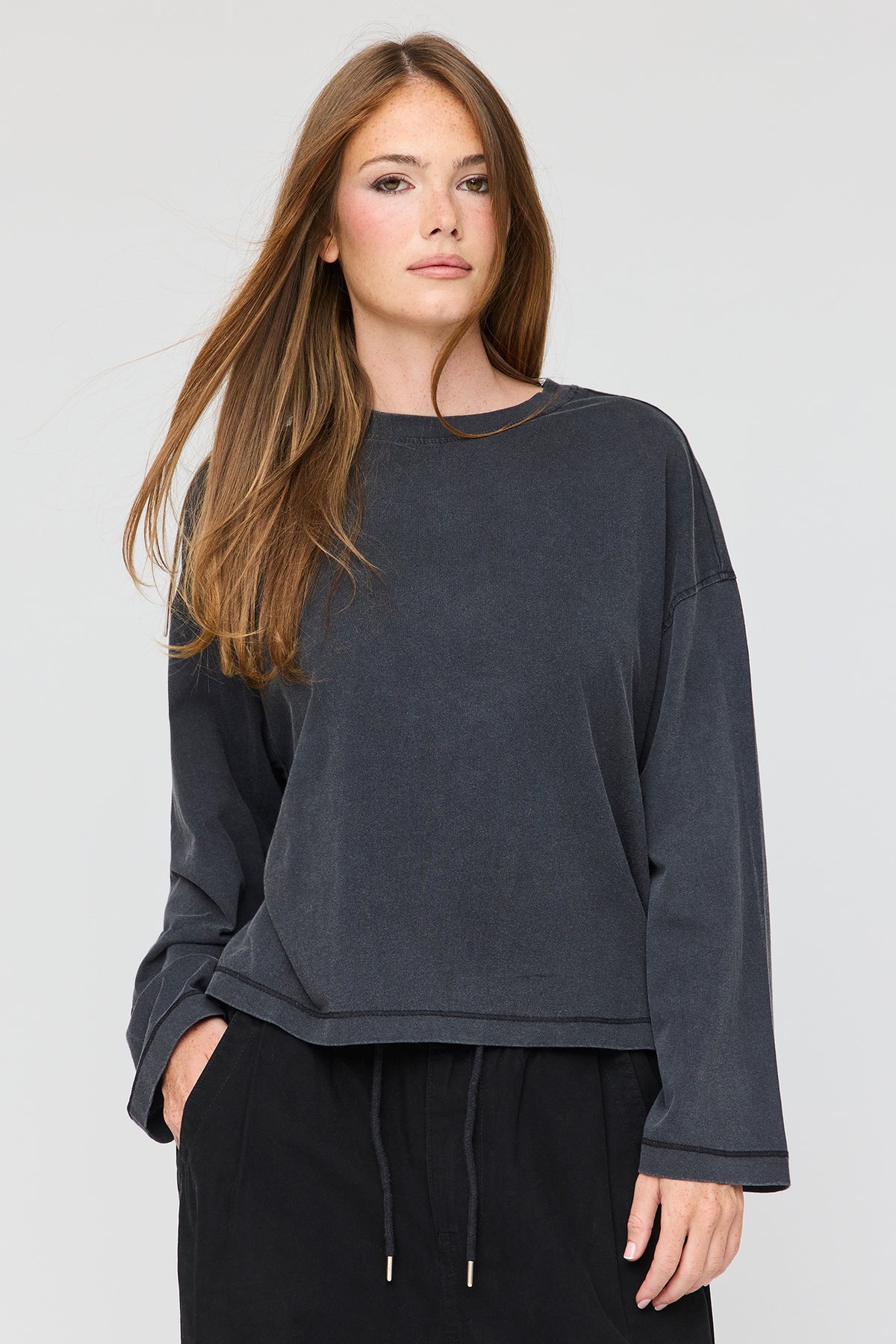 Alt View 3. Boxy Long Sleeve Top - Black