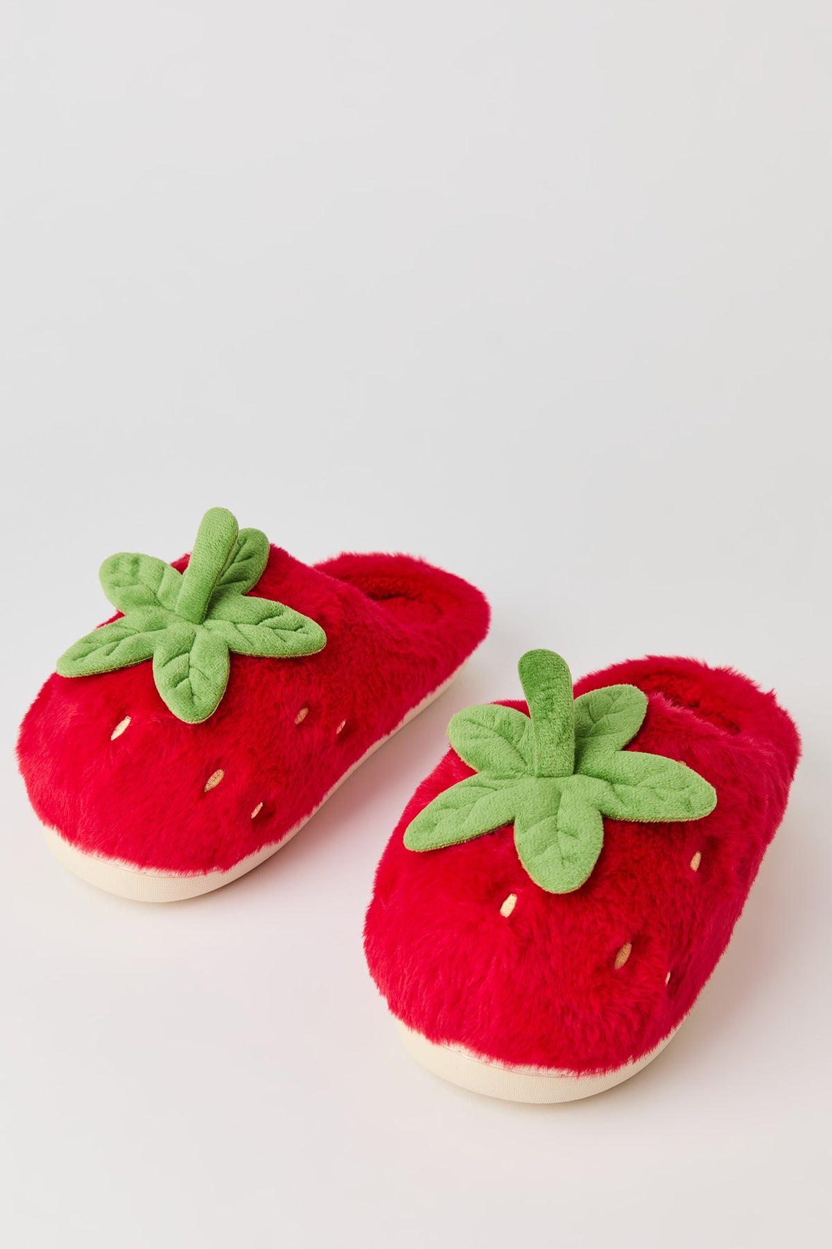 Vue alternative 2. Pantoufles Fraise 3D
