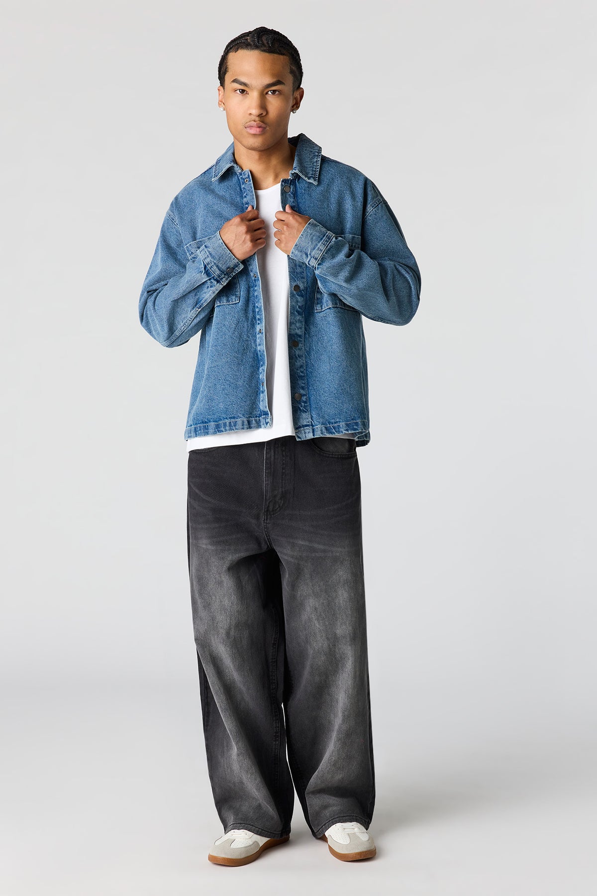 Vue alternative 3. Blouson carré en denim