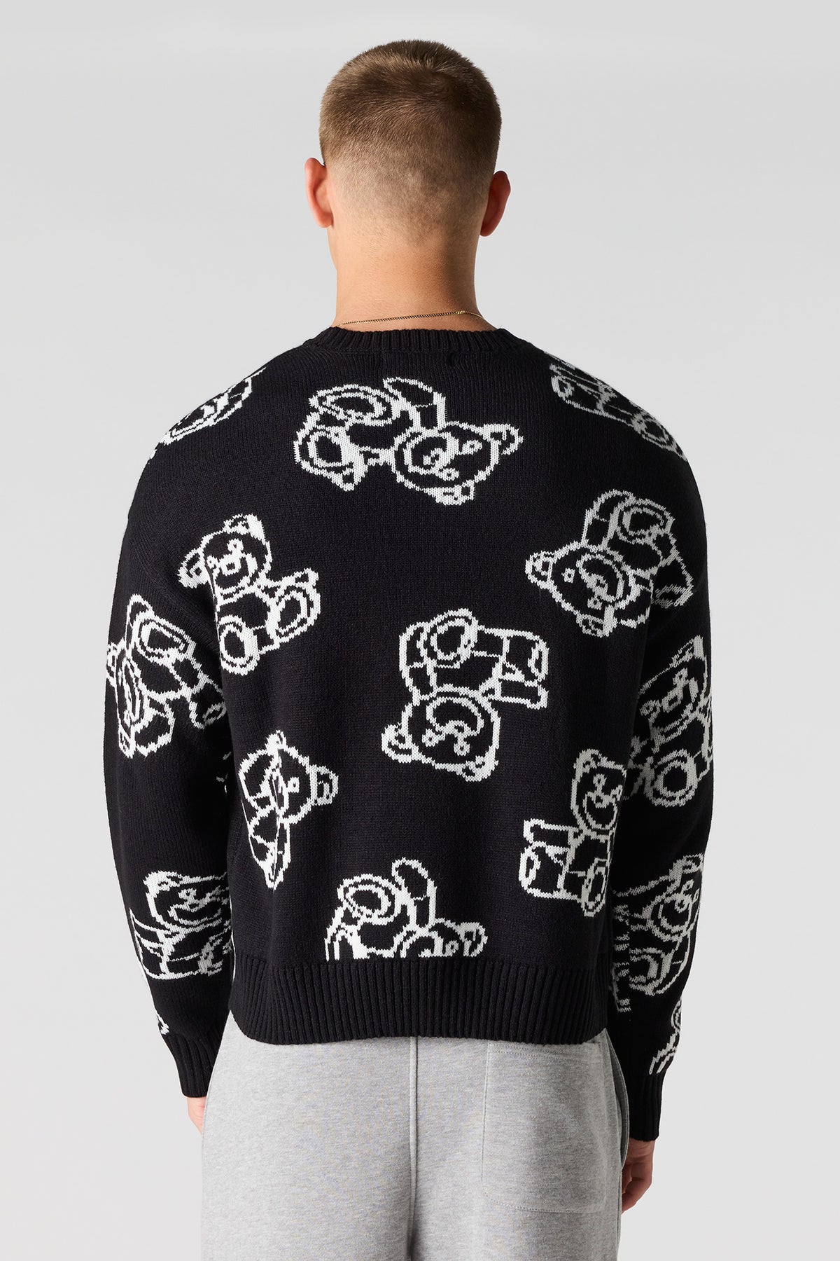 Vue alternative 2. Chandail carré en tricot de jacquard