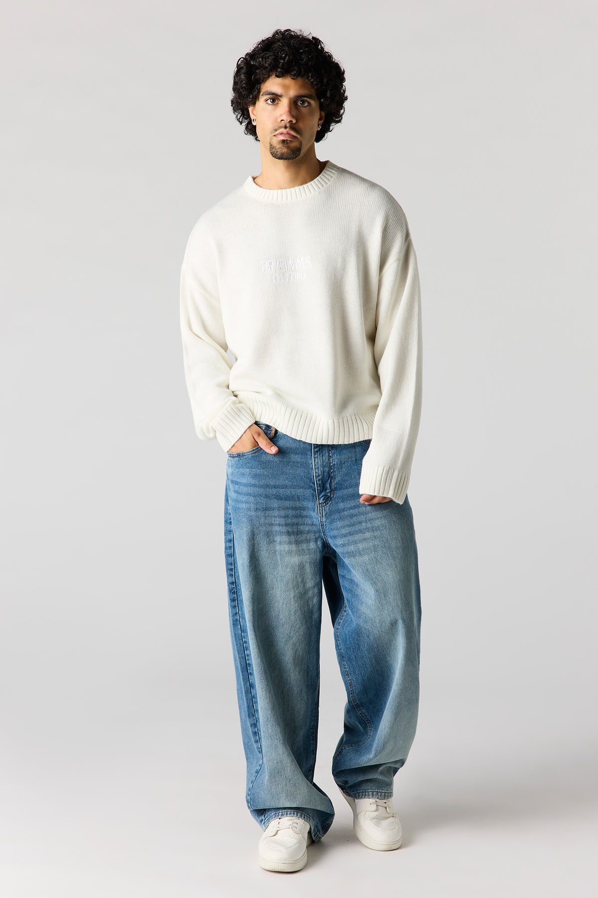 Alt View 3. Originals Embroidered Boxy Sweater - Off White