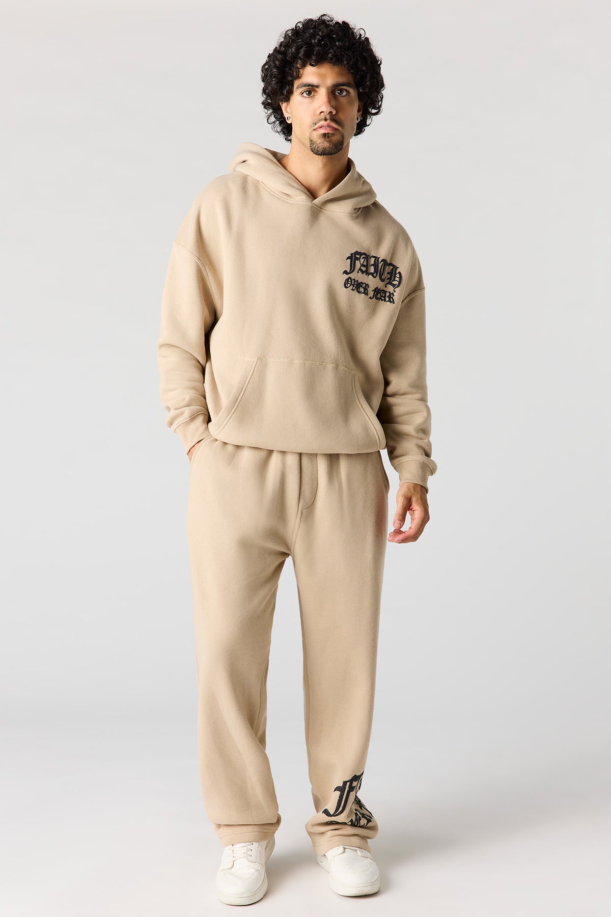 Alt View 3. Graphic Fleece Baggy Hoodie - Tan