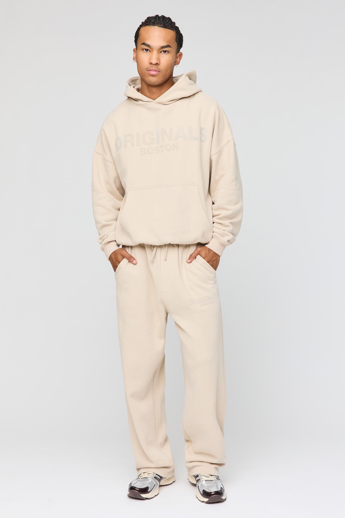Alt View 3. Premium Heavyweight Fleece Baggy Graphic Hoodie - Tan