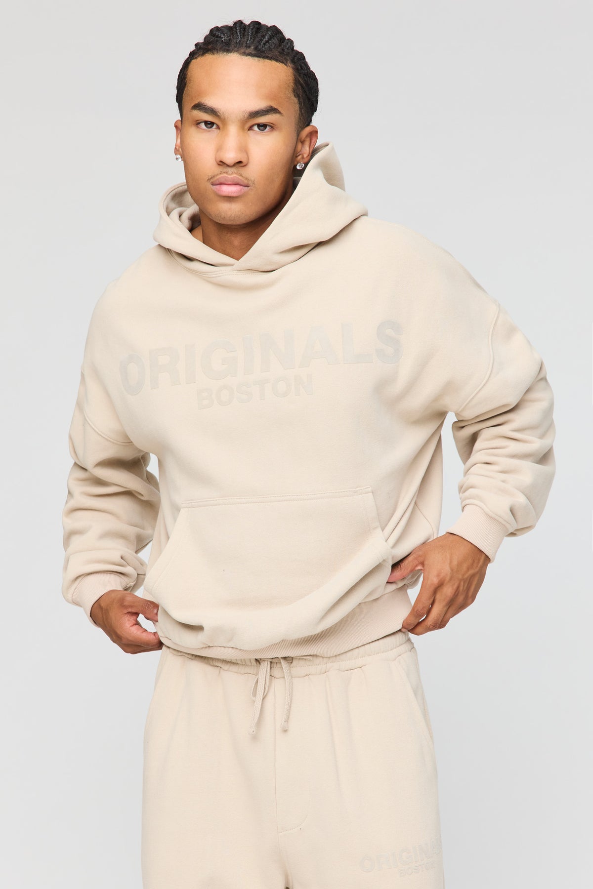 Alt View 4. Premium Heavyweight Fleece Baggy Graphic Hoodie - Tan