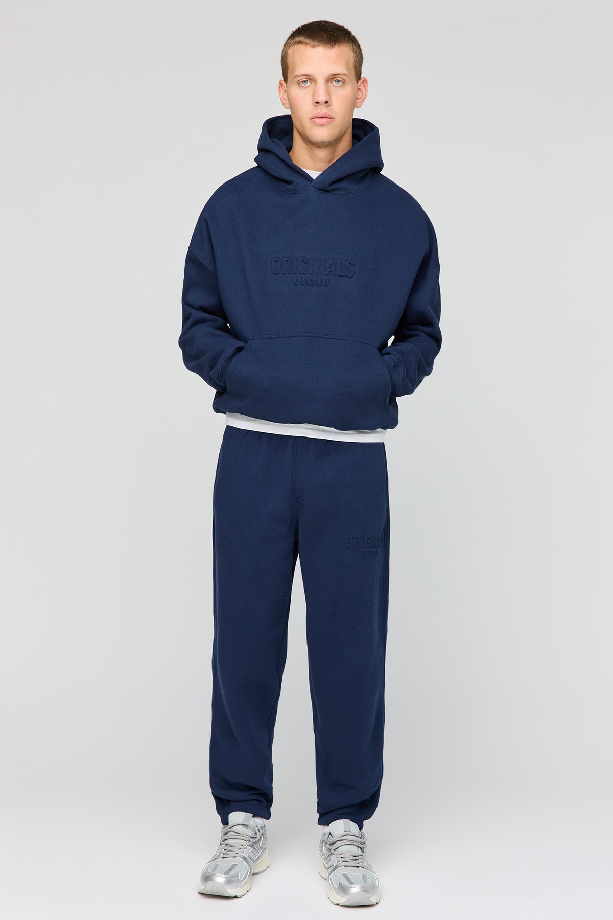 Alt View 3. Premium Heavyweight Fleece Embossed Boxy Hoodie - Navy