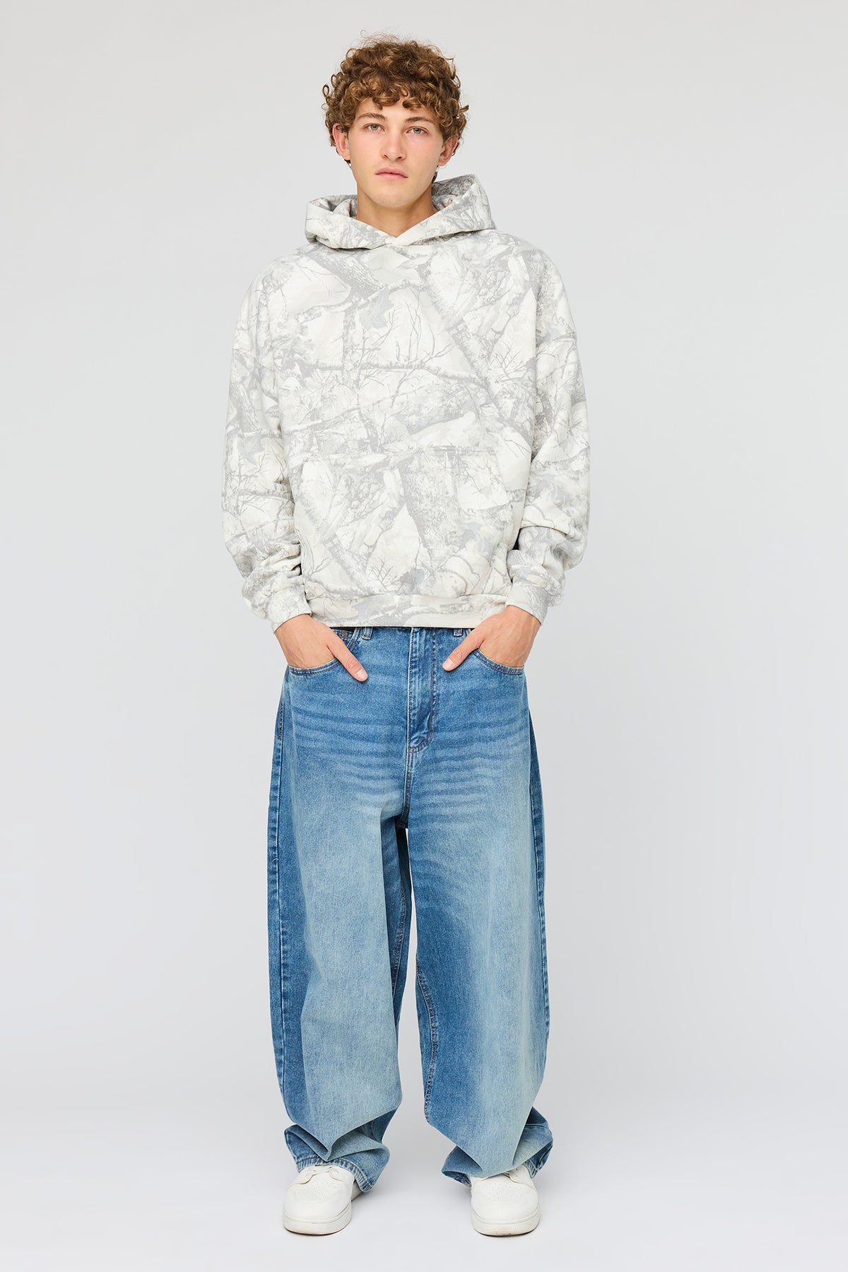 Alt View 3. Premium Heavyweight Fleece Boxy Hoodie - Camouflage