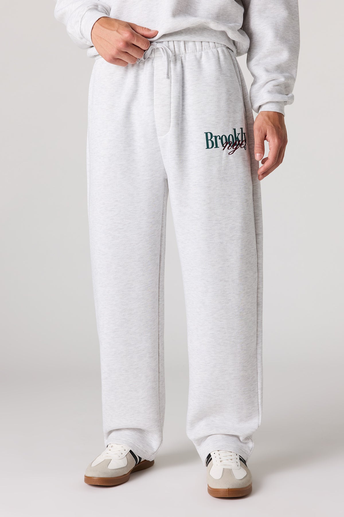Pantalon d'entraînement baggy en molleton imprimé
