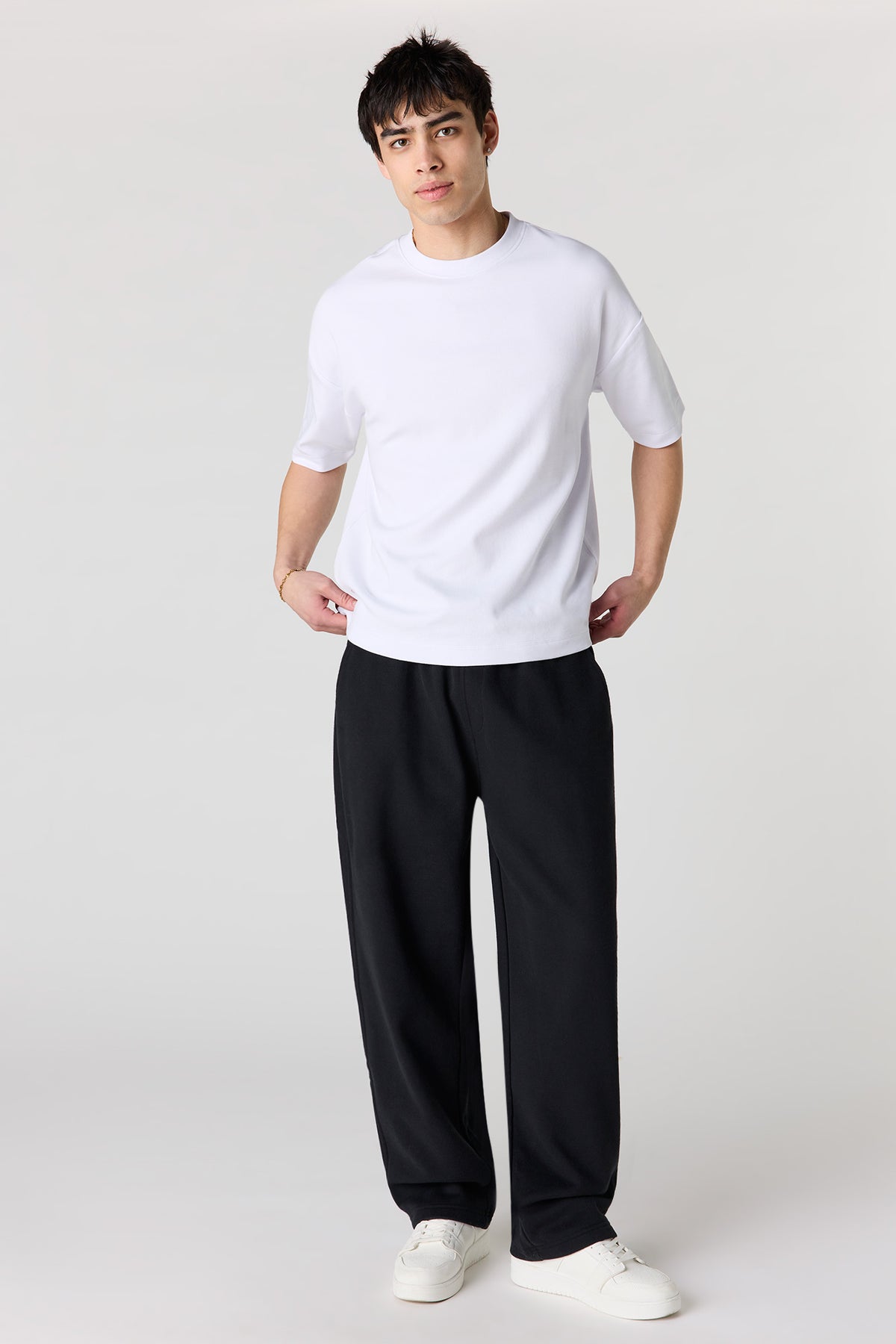 Alt View 2. Premium Heavyweight Fleece Baggy Sweatpant - Black