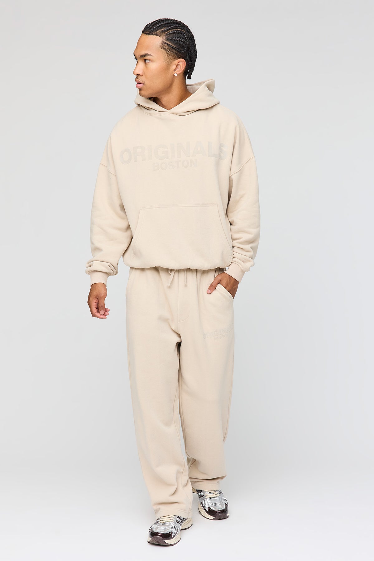 Alt View 2. Premium Heavyweight Fleece Baggy Graphic Sweatpant - Tan