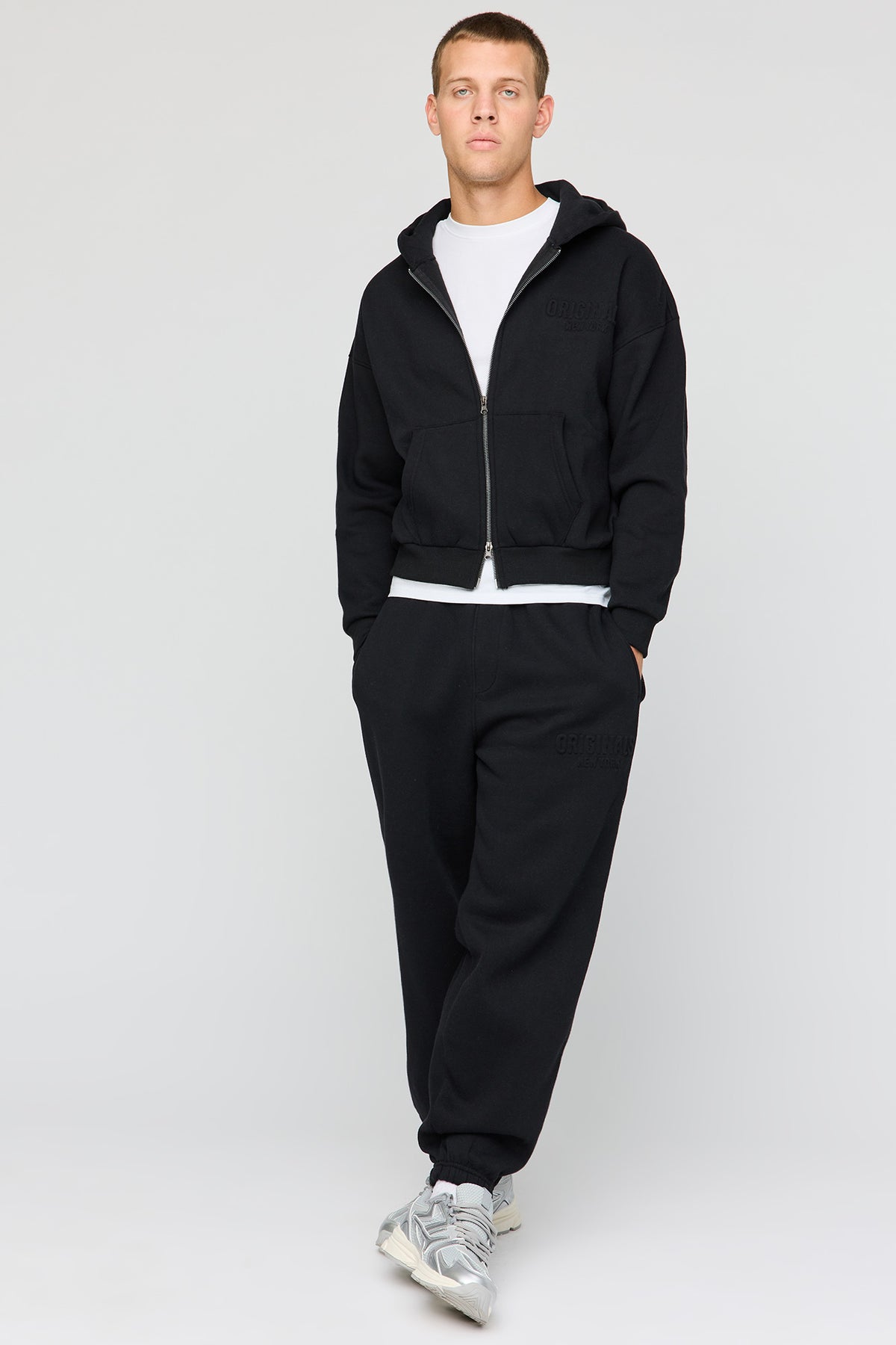 Vue alternative 2. Pantalon d'entraînement baggy en molleton lourd supérieur embossé