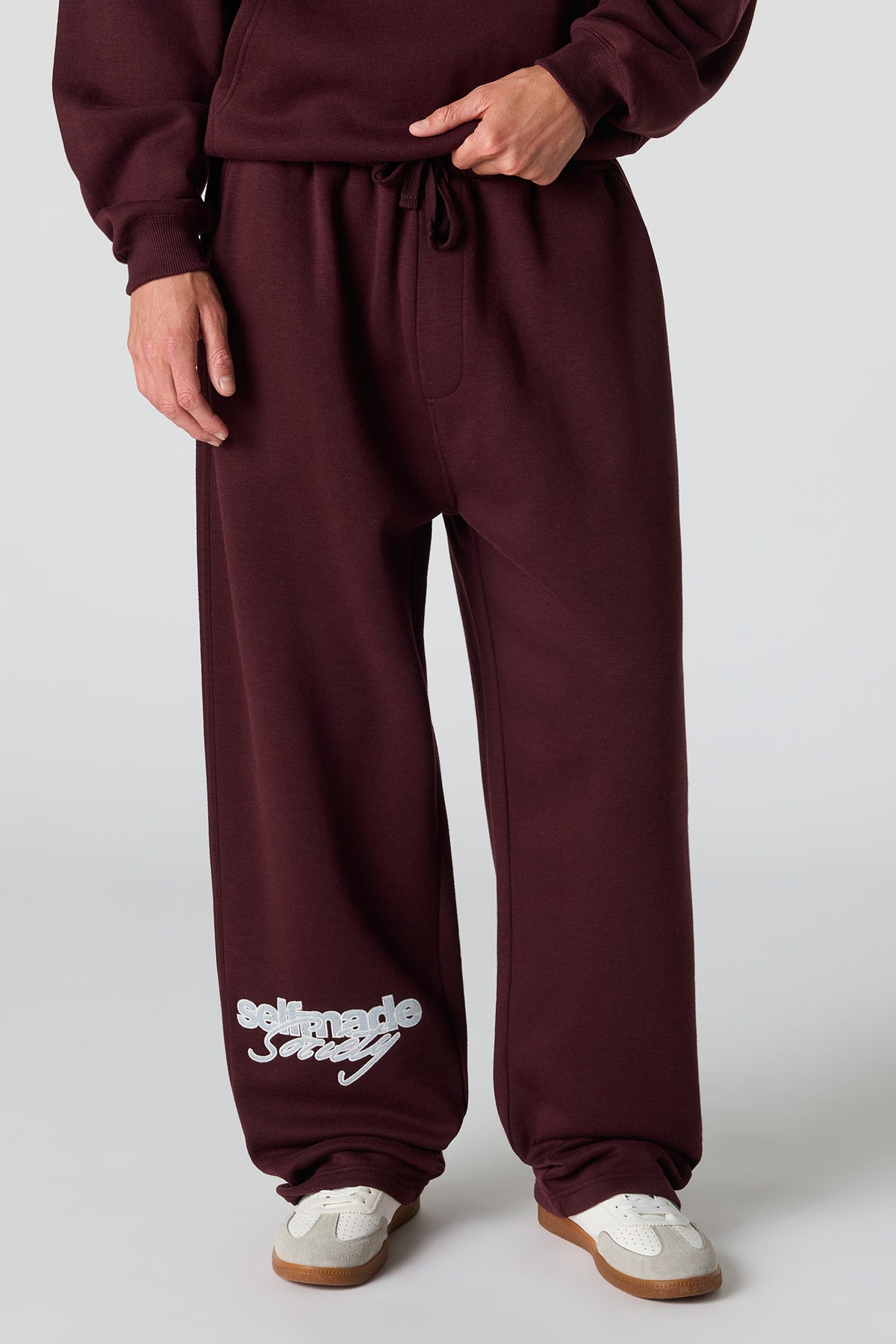 Vue alternative 2. Pantalon d'entraînement baggy en molleton imprimé