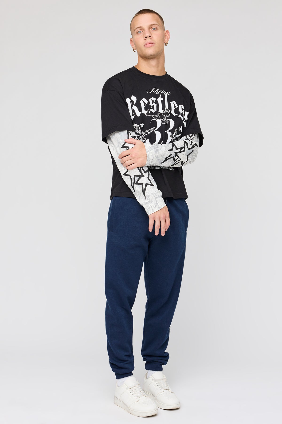 Alt View 2. Fleece Jogger - Navy