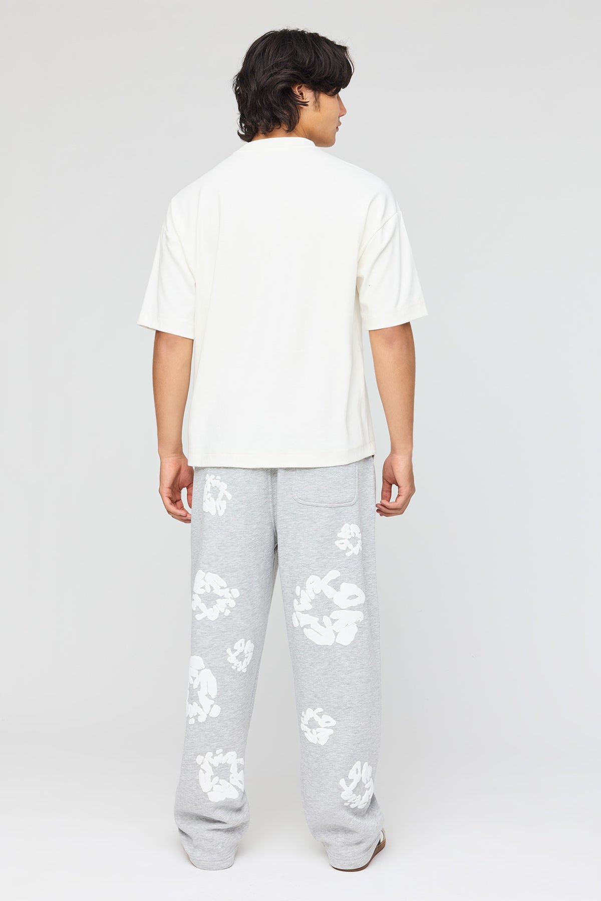 Vue alternative 3. Pantalon d'entraînement ample en molleton imprimé
