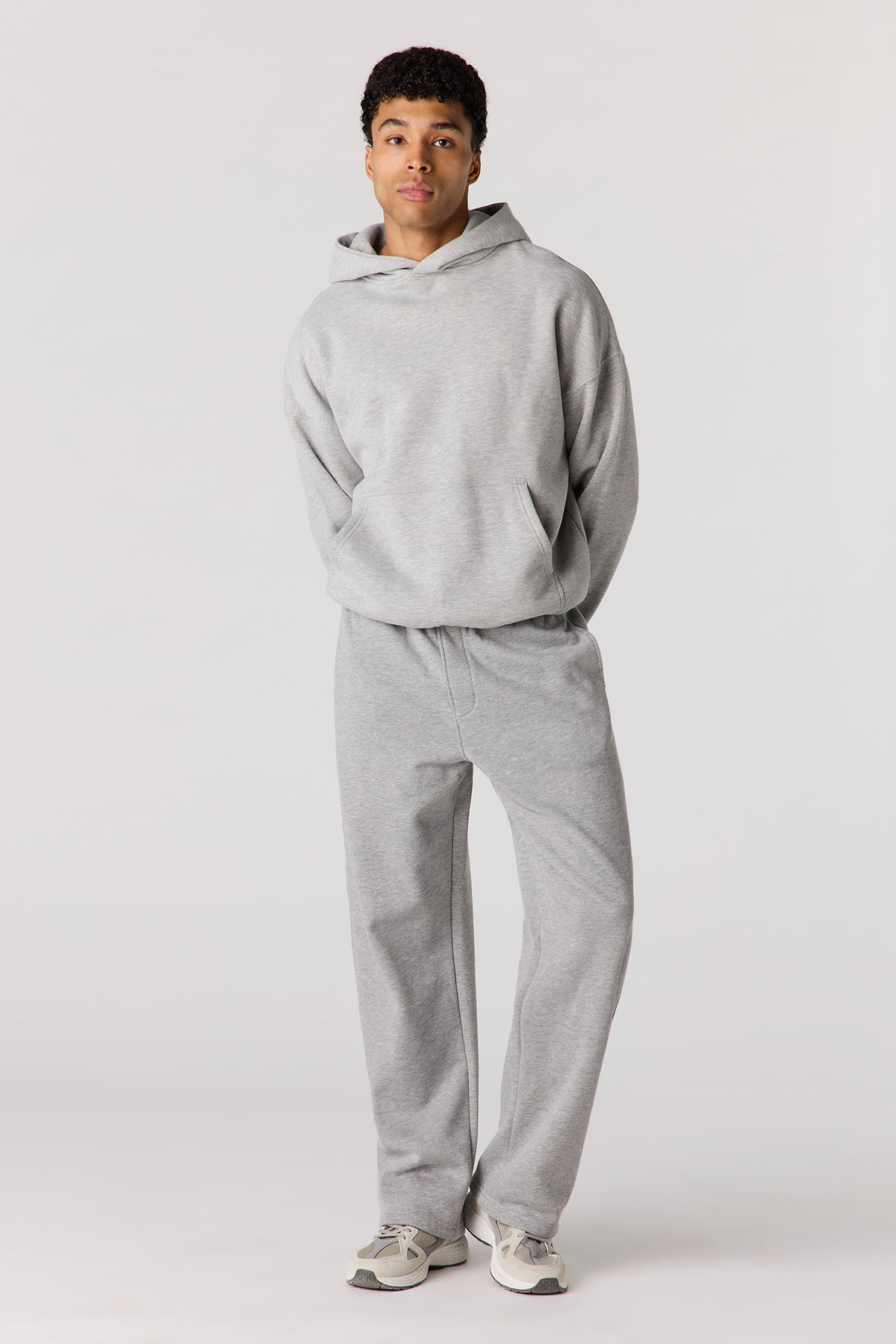 Vue alternative 2. Pantalon d'entraînement à jambe ample en molleton