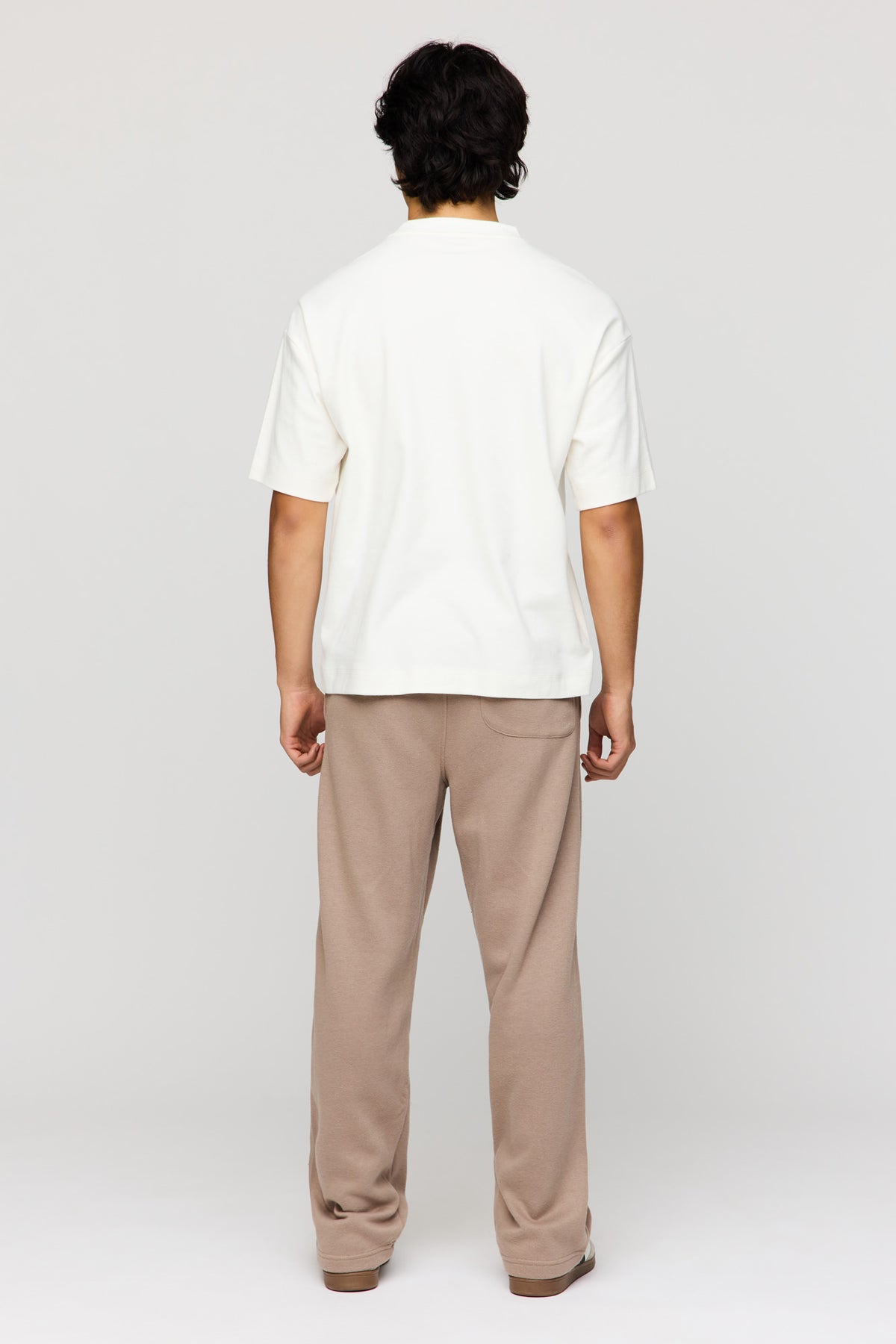 Alt View 3. Fleece Loose Sweatpant - Light Brown