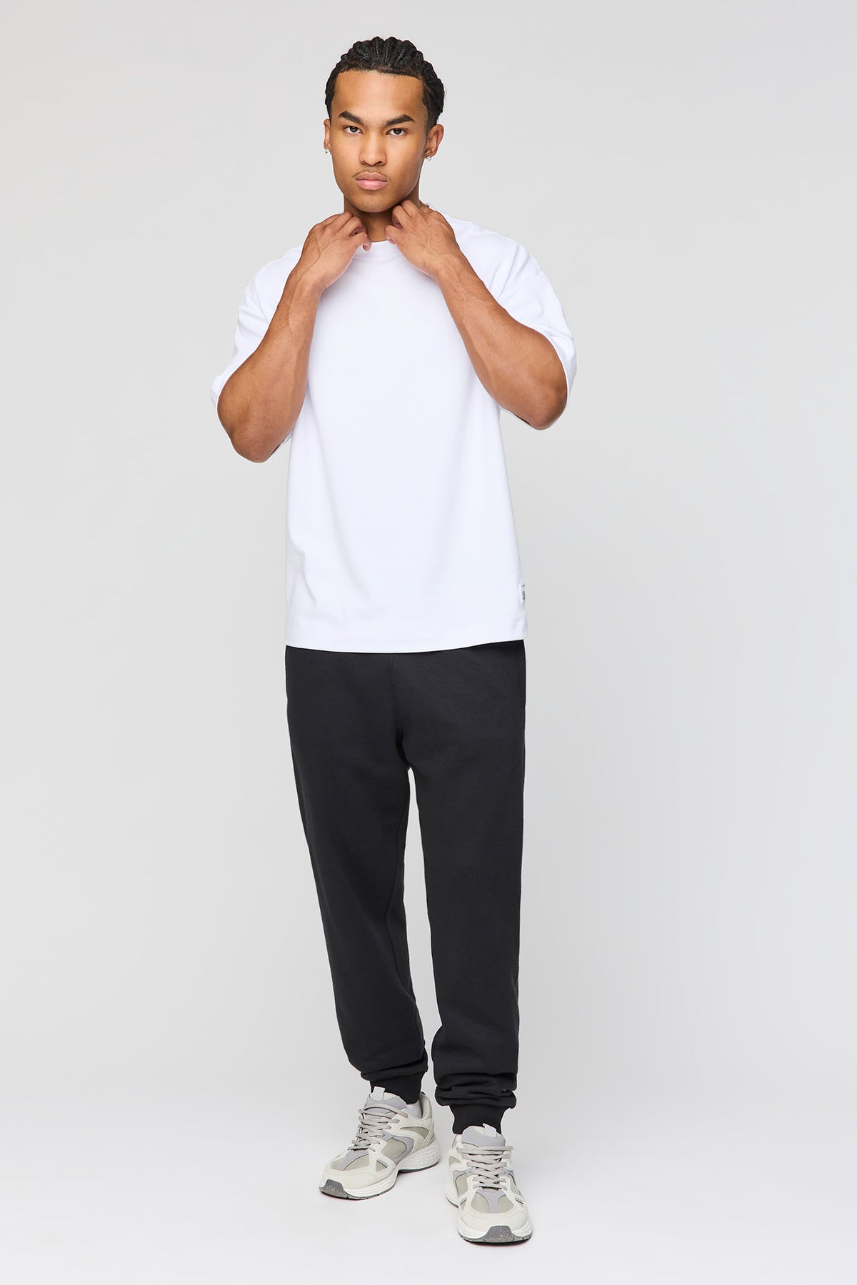 Alt View 2. Fleece Jogger - Black