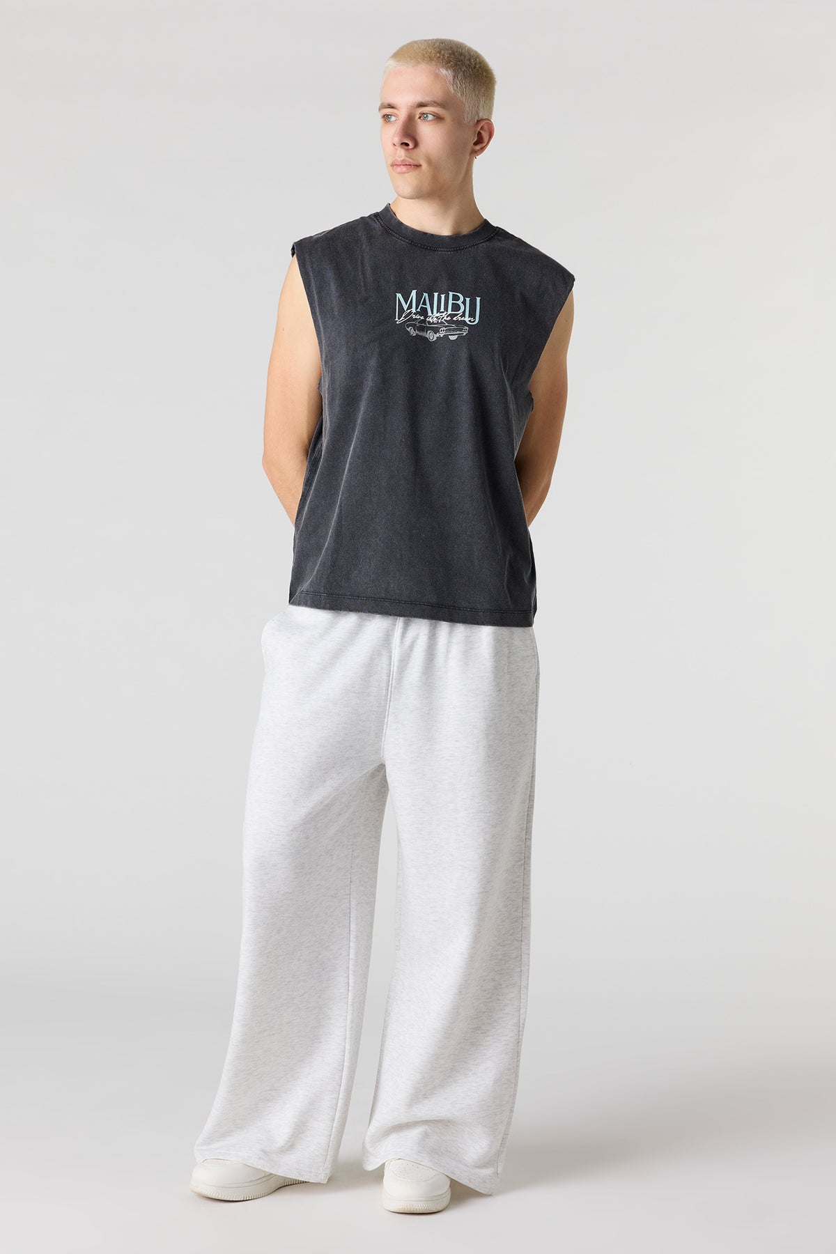 Vue alternative 2. Pantalon d'entraînement à jambe ultralarge en molleton