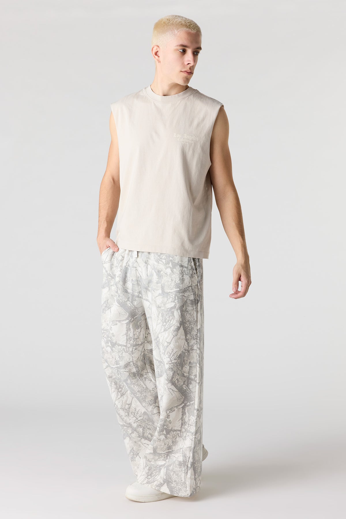 Vue alternative 2. Pantalon d'entraînement à jambe ultralarge en molleton