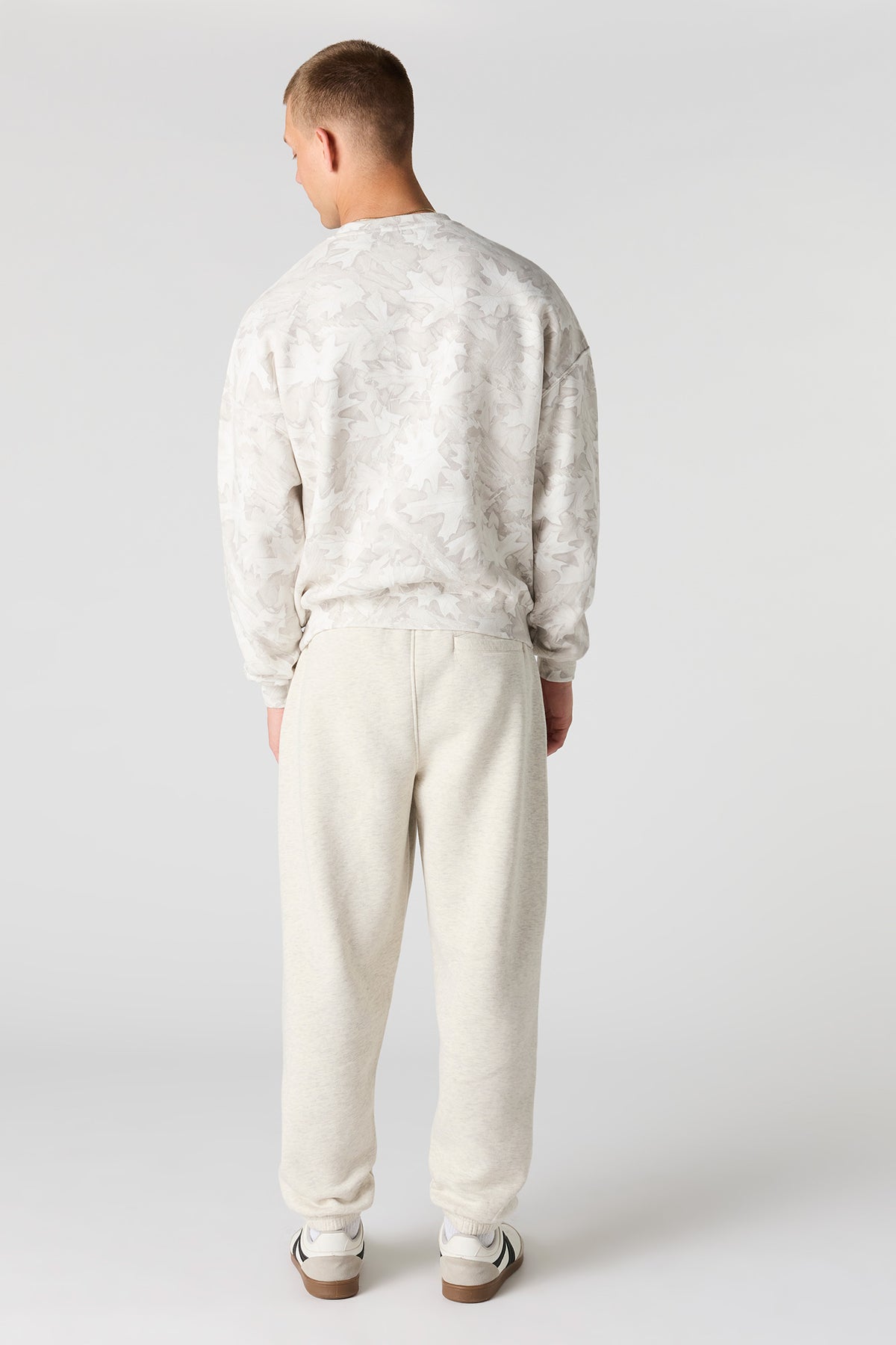 Vue alternative 3. Pantalon d'entraînement baggy en molleton lourd de qualité supérieure