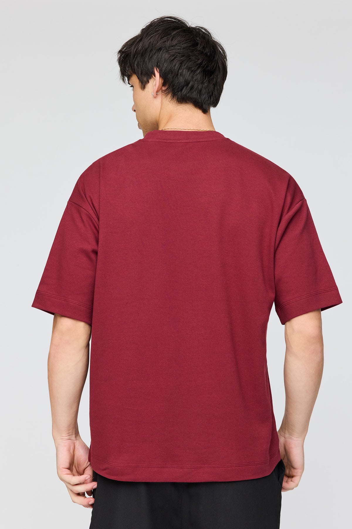 Alt View 2. Oversized T-Shirt - Burgundy