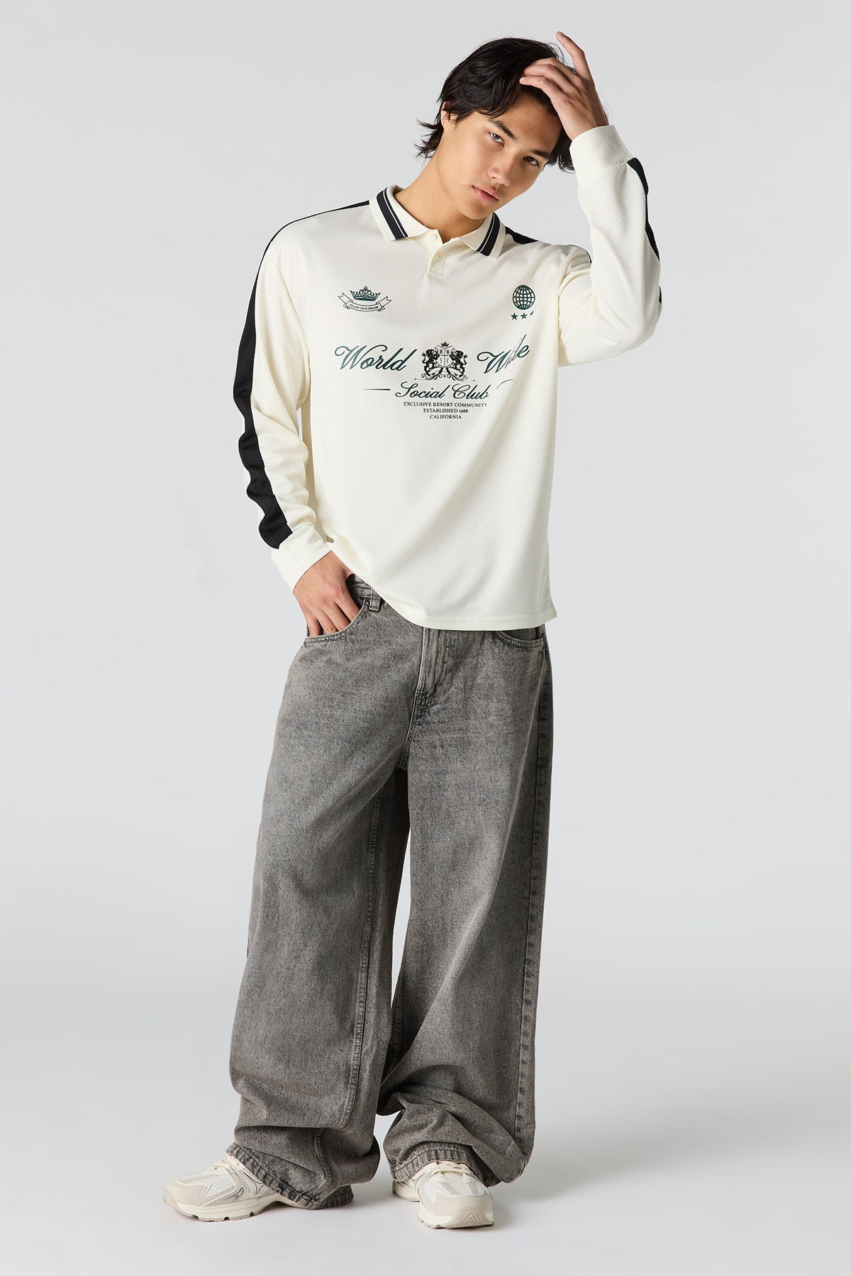 Alt View 3. Textured Graphic Long Sleeve Polo - White