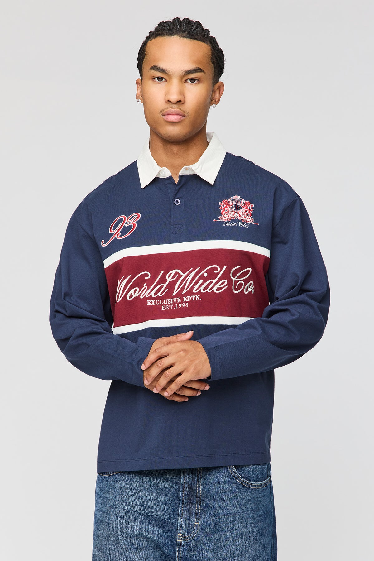 Chemise polo à manches longues avec blocs de couleurs et motif brodé