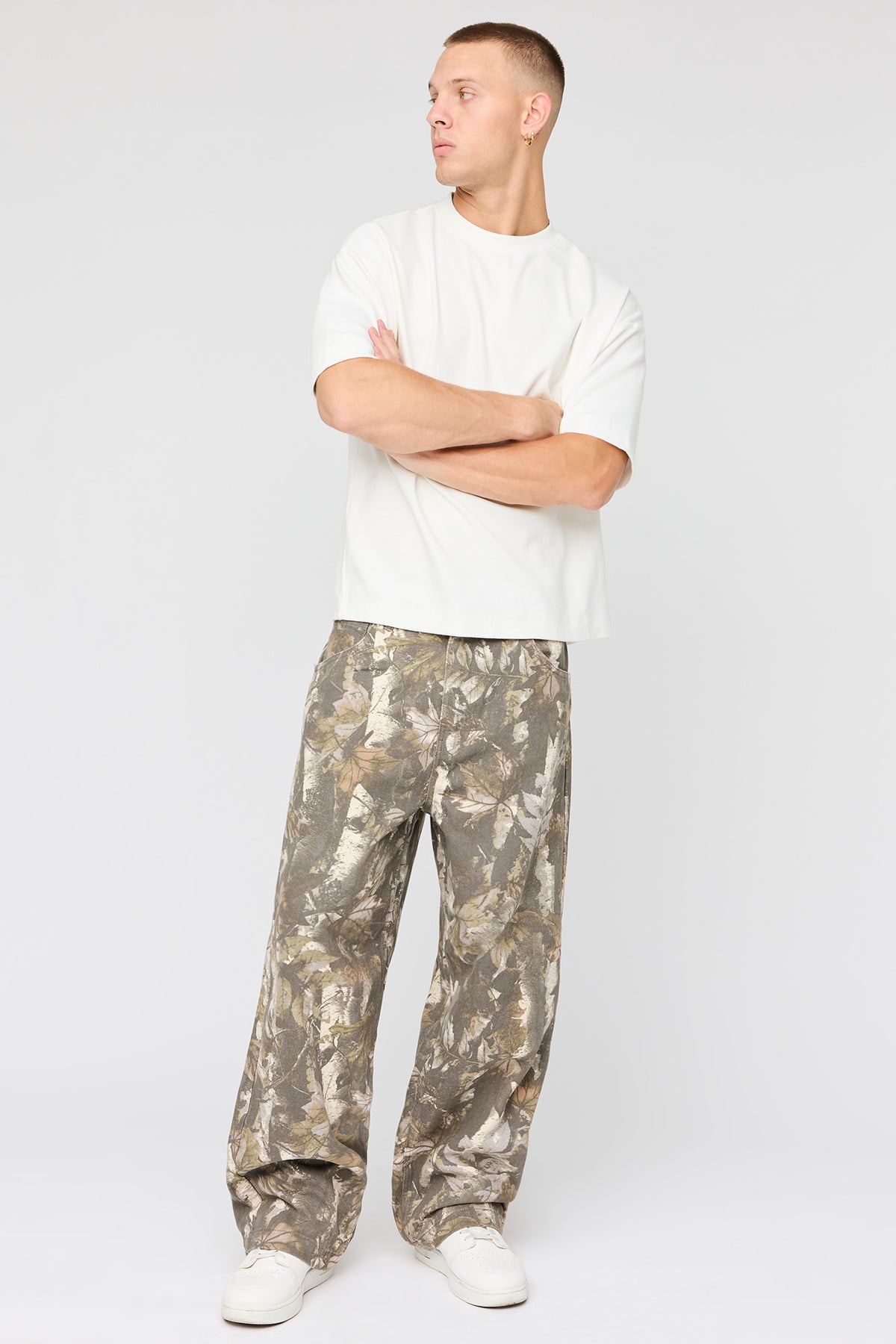 Vue alternative 2. Jean super baggy