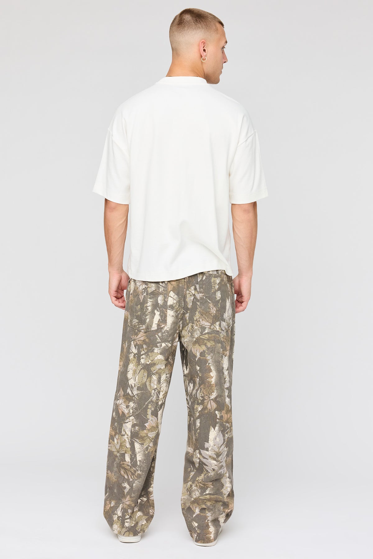 Vue alternative 3. Jean super baggy