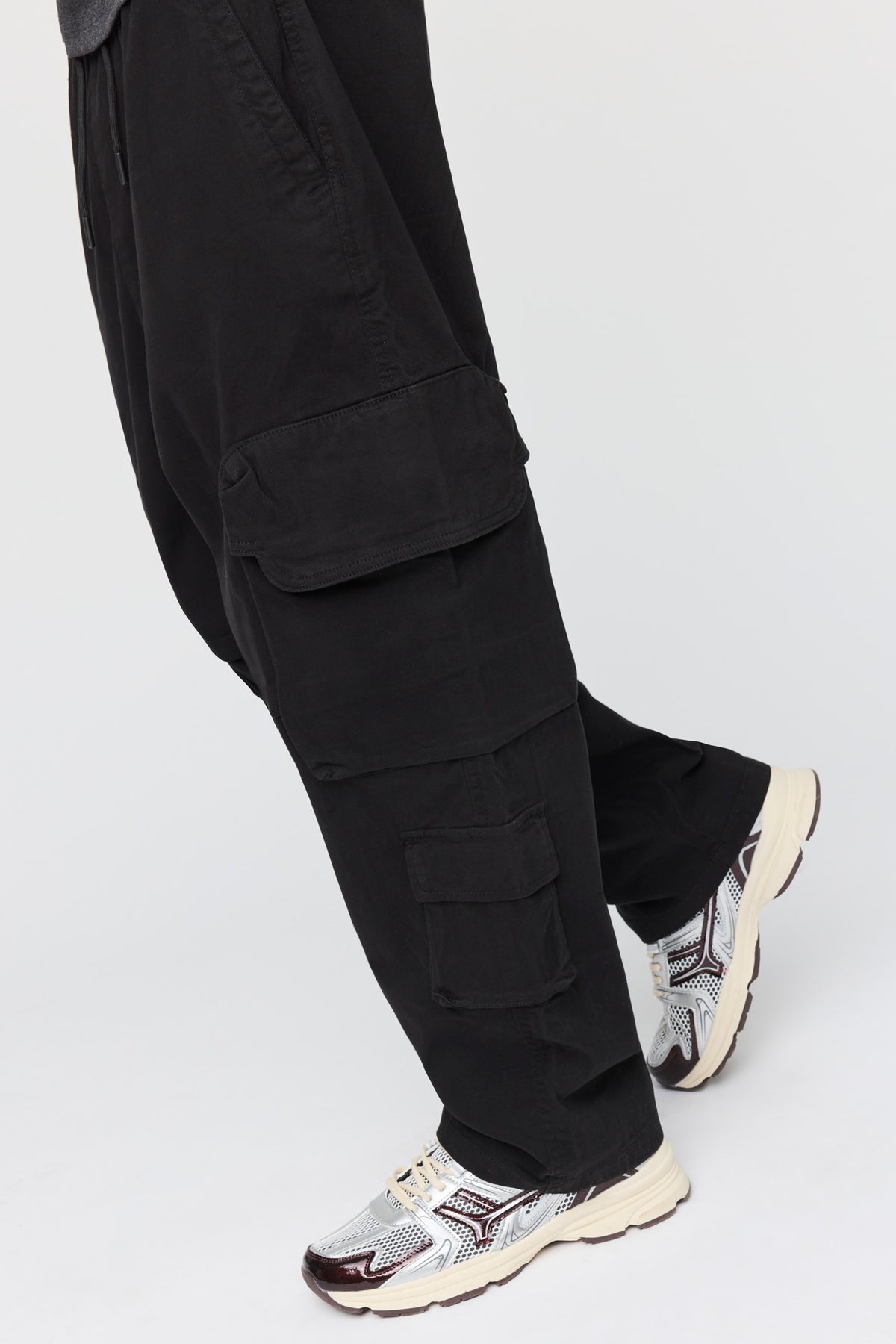 Alt View 8. Baggy Cargo Pant - Sand