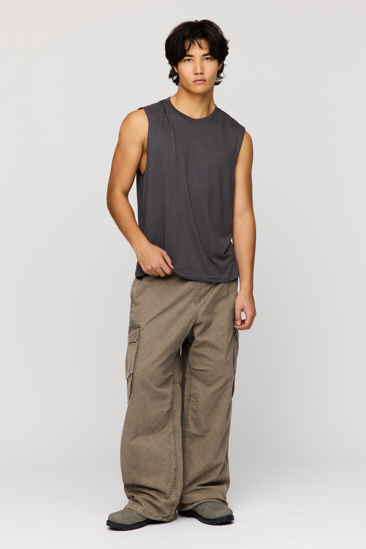 Vue alternative 2. Pantalon cargo baggy délavé à l'acide