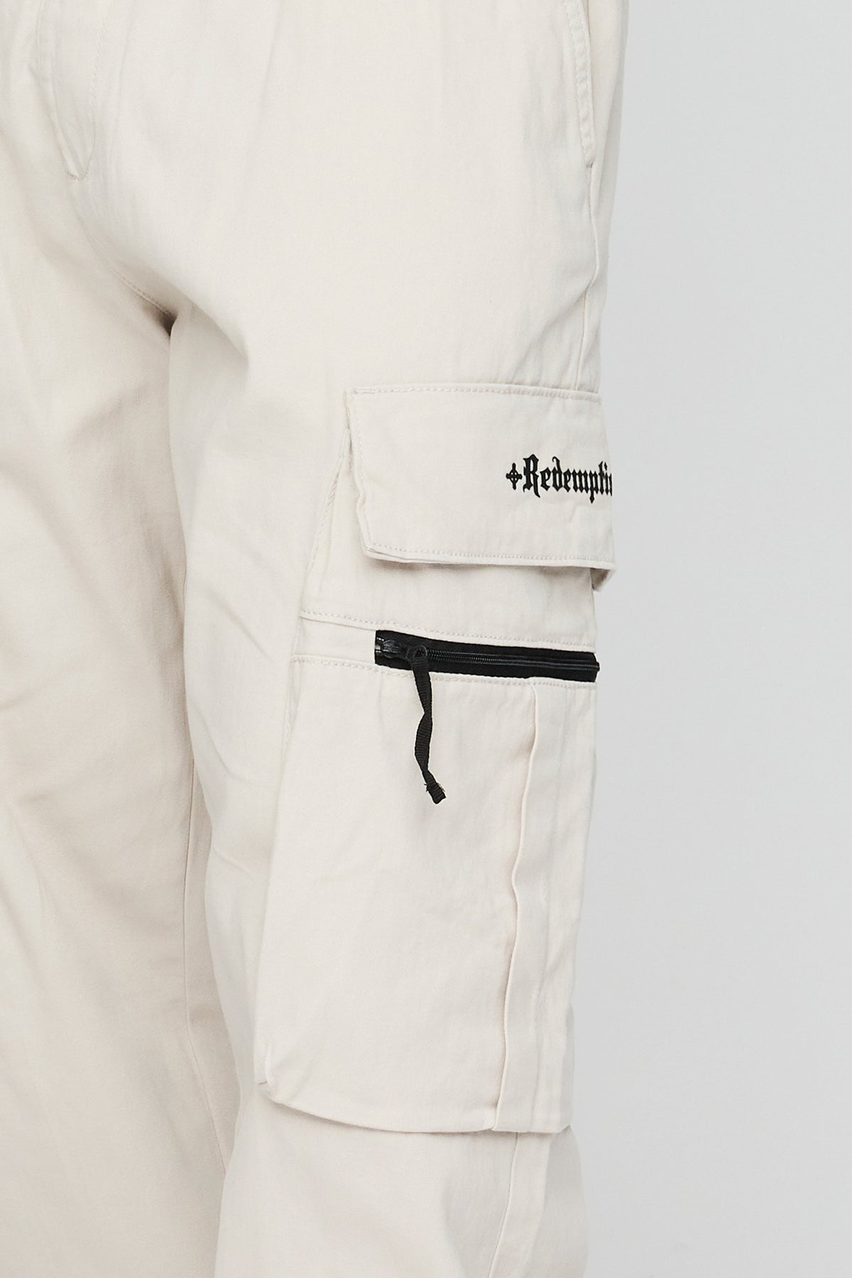 Vue alternative 4. Jogger cargo avec ceinture