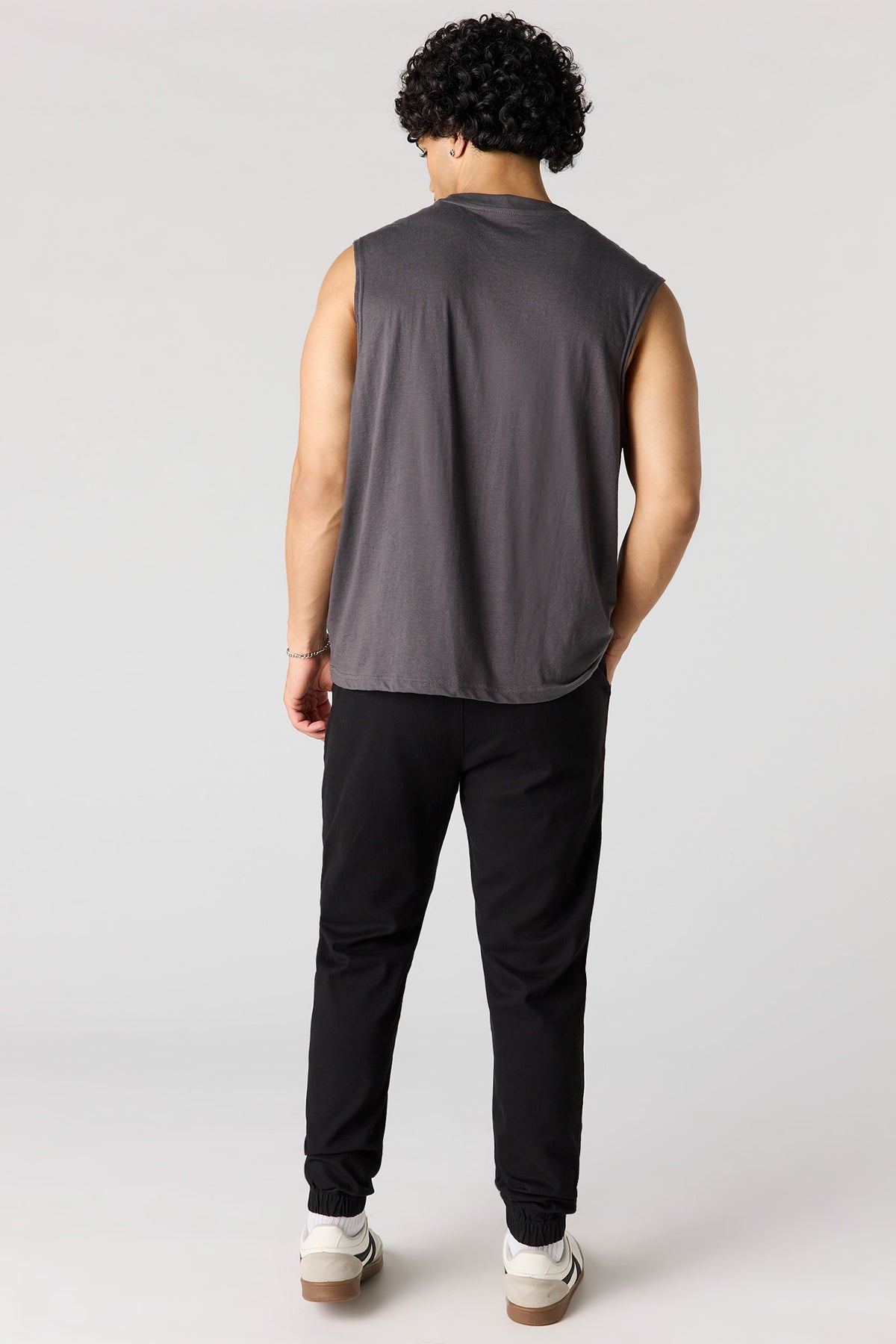 Vue alternative 3. Jogger cargo