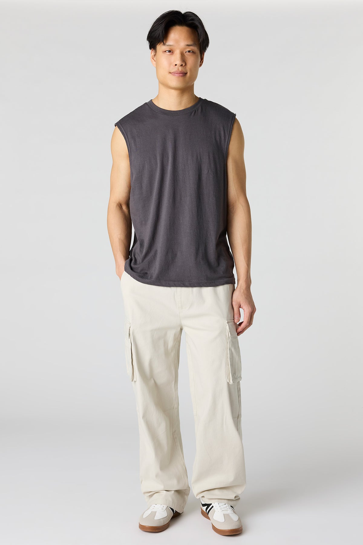 Alt View 2. Baggy Cargo Pant - Natural