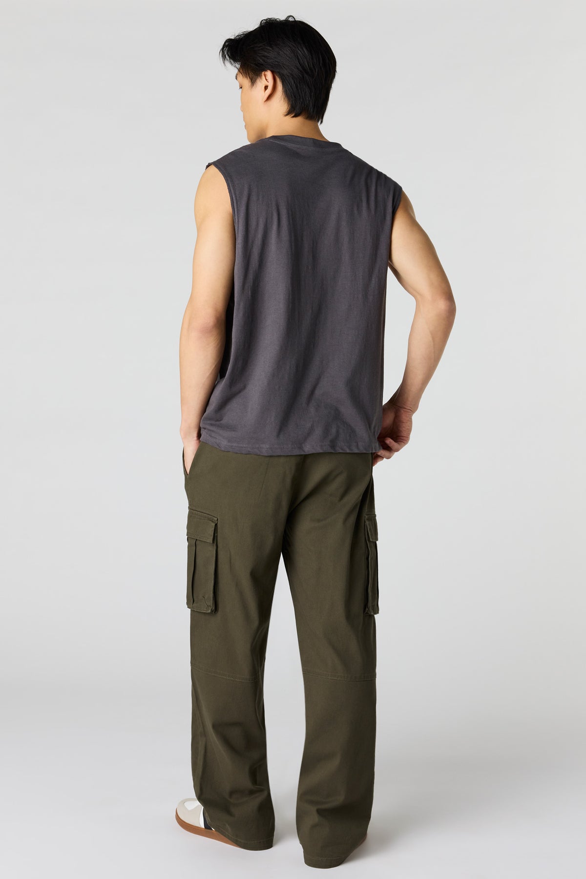 Vue alternative 3. Pantalon baggy cargo