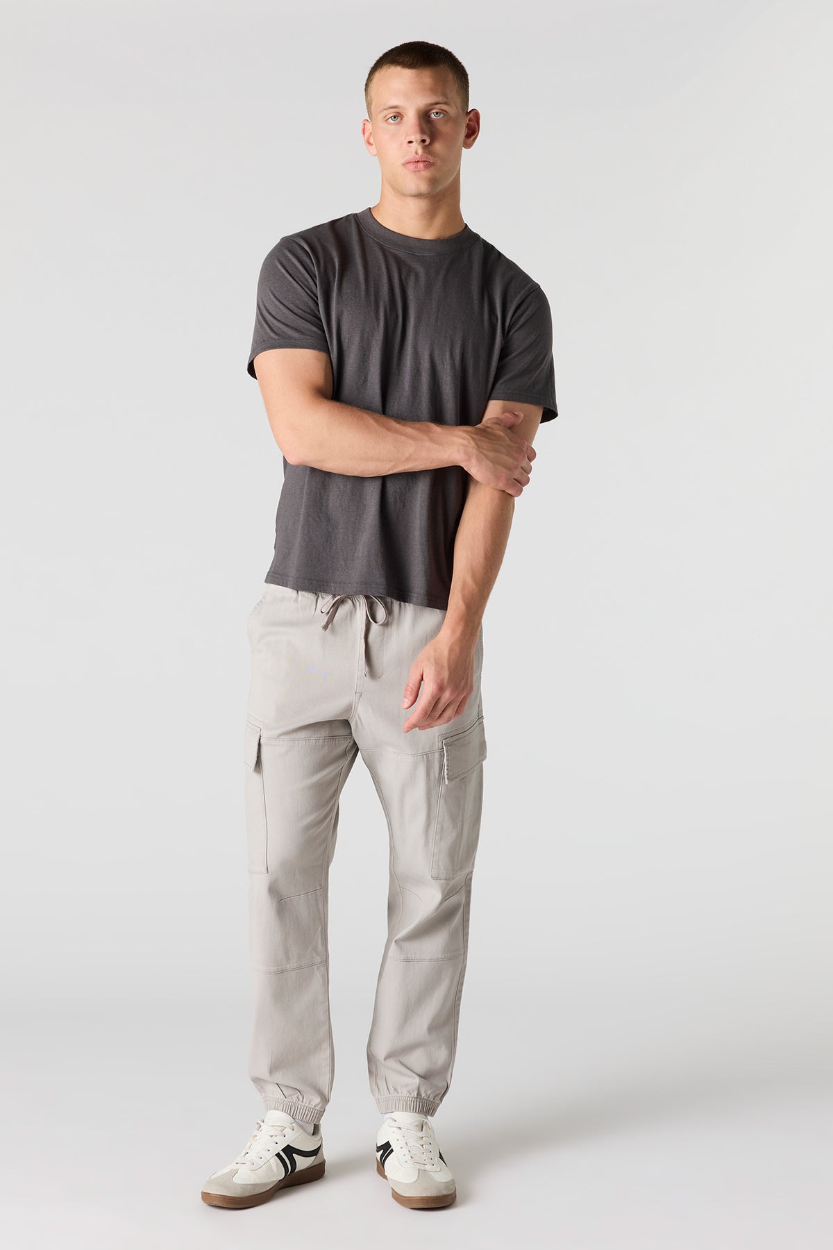 Vue alternative 2. Pantalon cargo