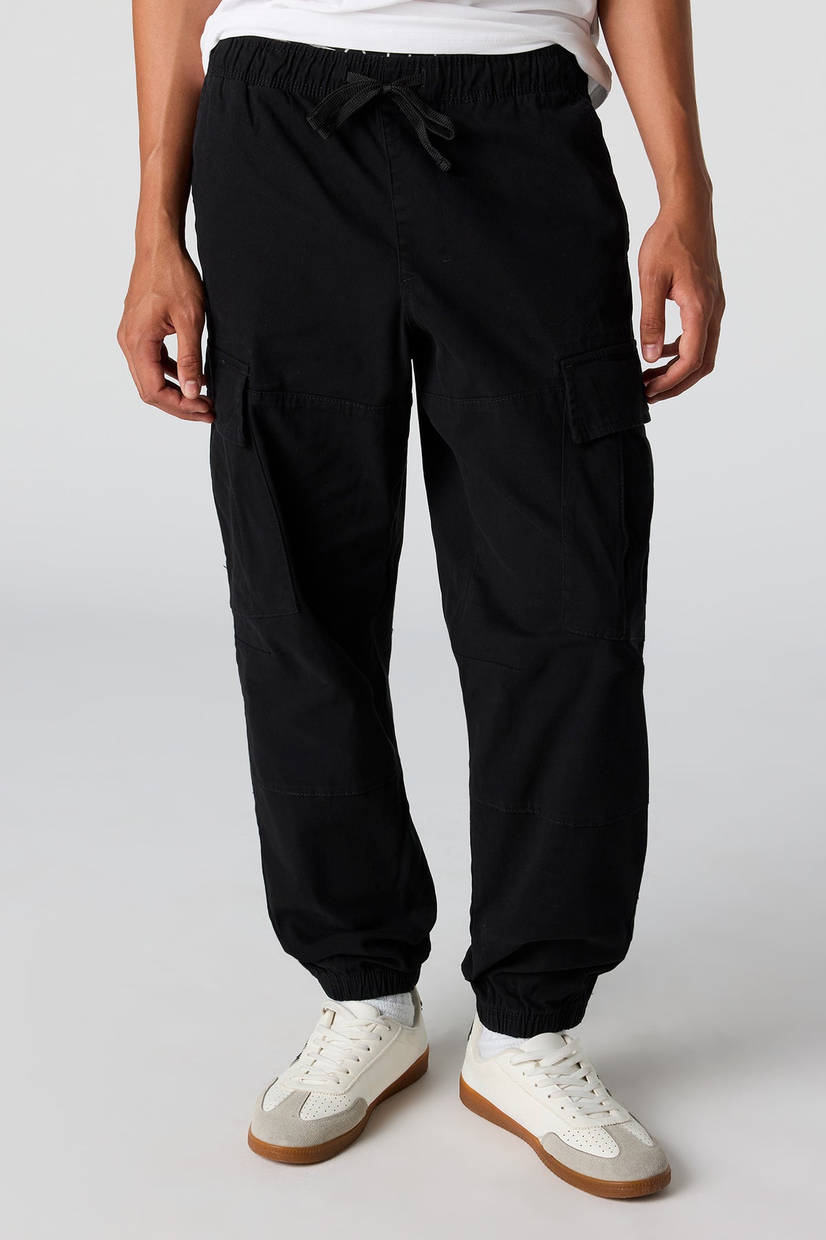 Vue alternative 2. Jogger cargo classique