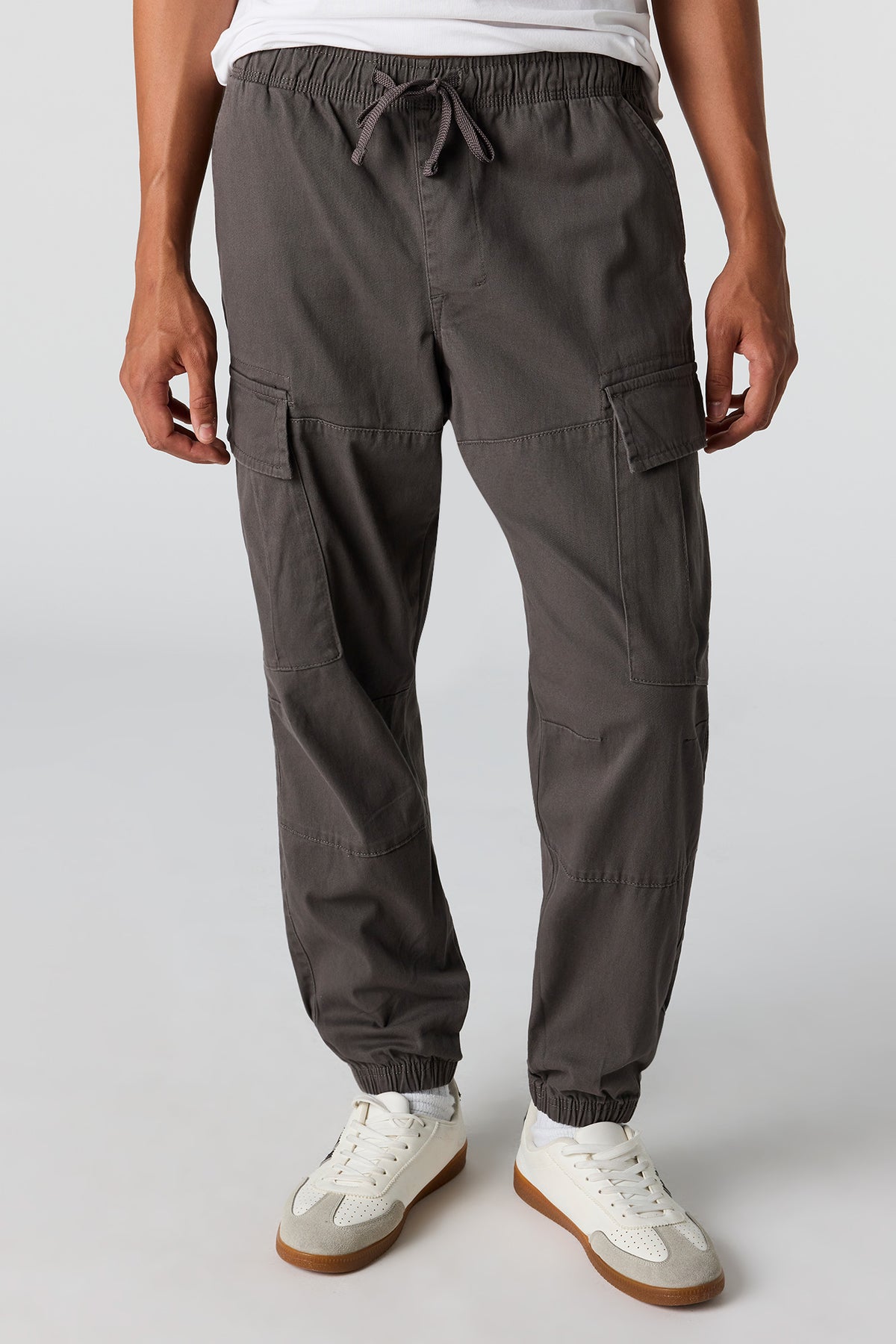 Vue alternative 2. Jogger cargo classique