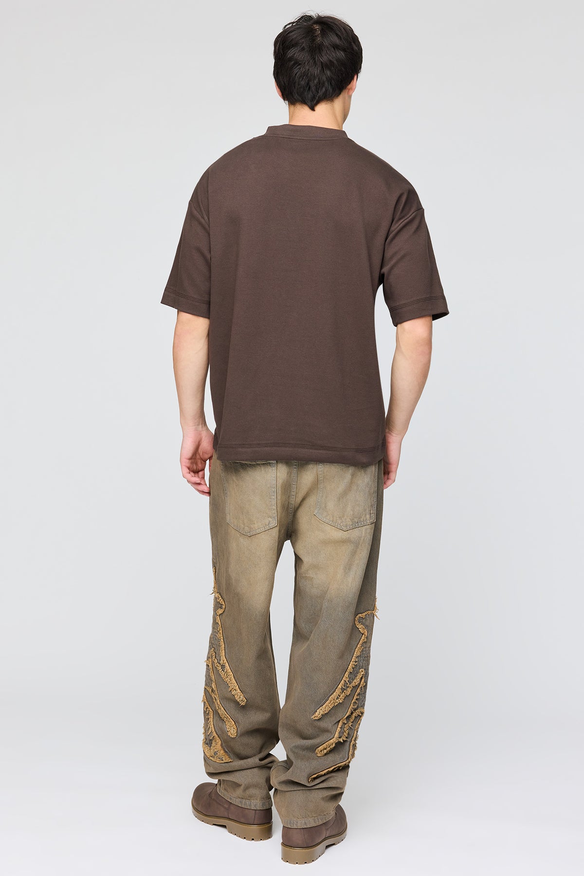Alt View 3. Star Applique Baggy Jean - Light Brown