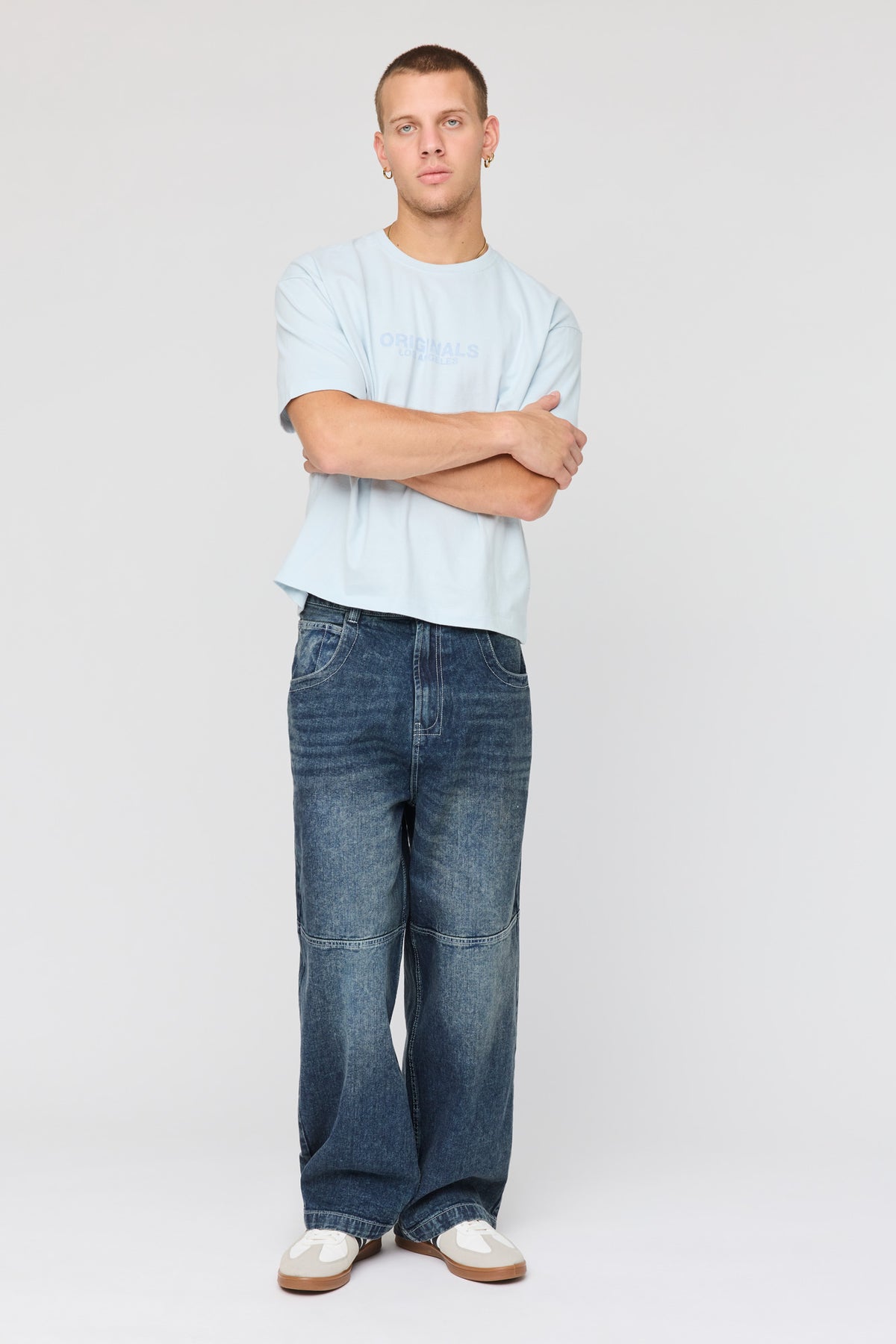 Alt View 2. Graphic Super Baggy Jean - Denim Blue