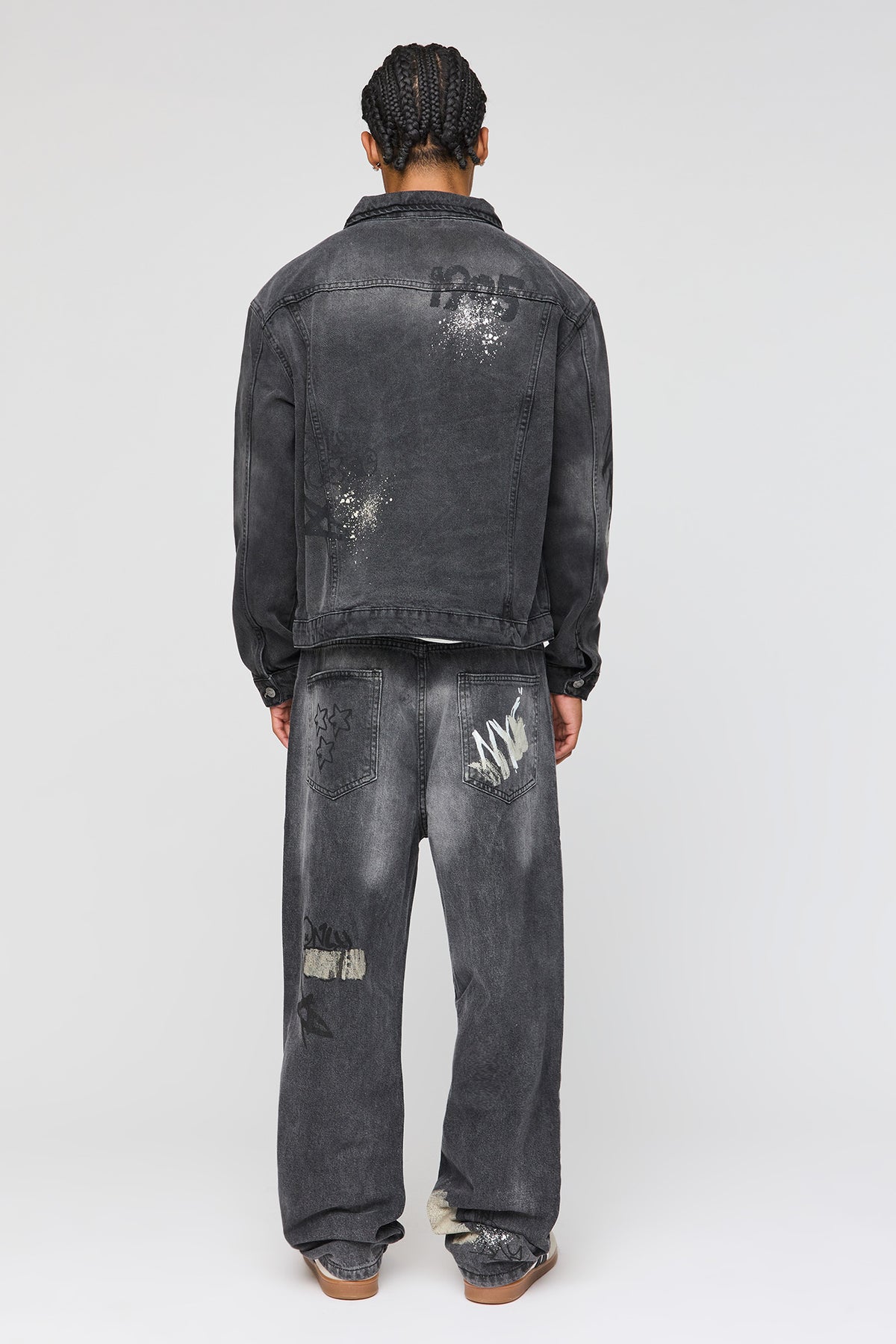Alt View 3. Graffiti Graphic Baggy Jean - Black