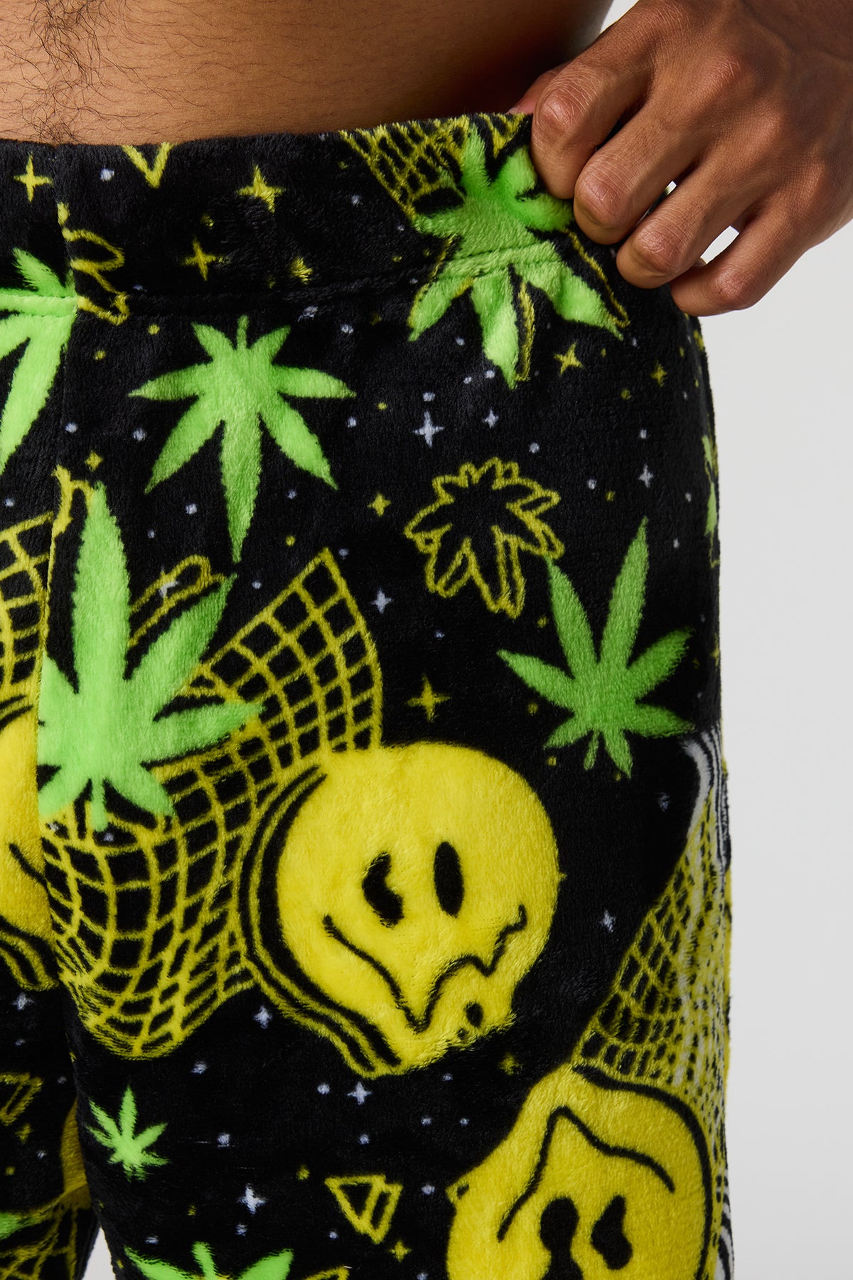 Vue alternative 4. Pantalon de pyjama imprimé en peluche