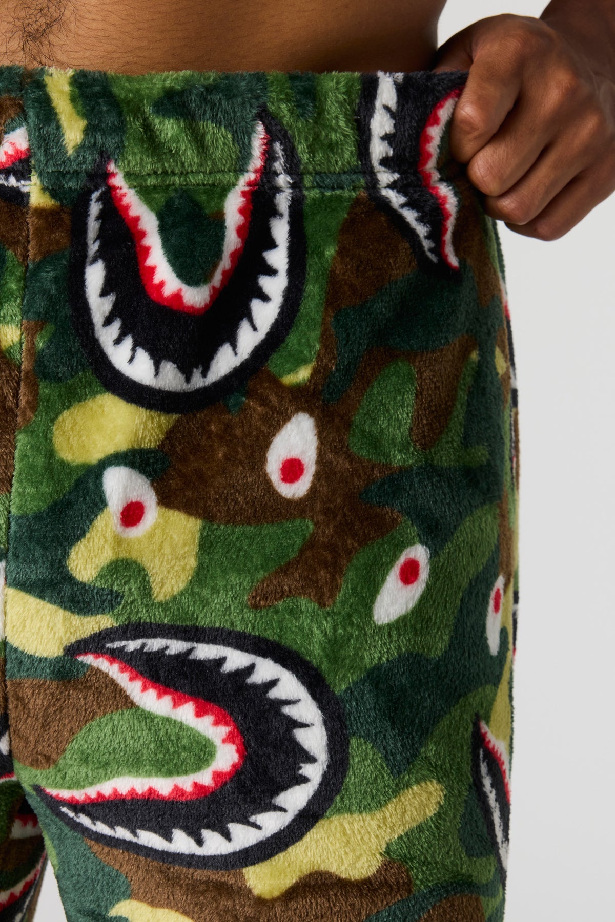 Vue alternative 4. Pantalon de pyjama imprimé en peluche