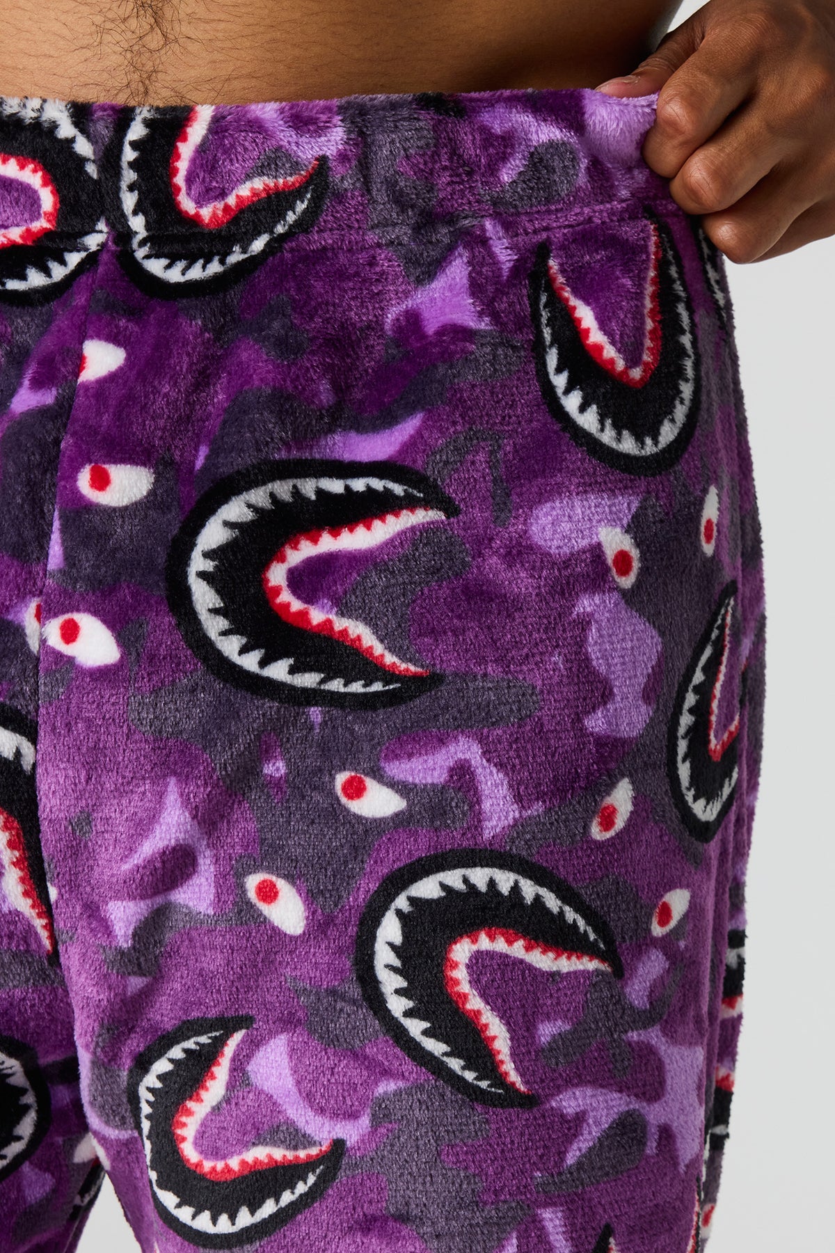 Vue alternative 4. Pantalon de pyjama imprimé en peluche