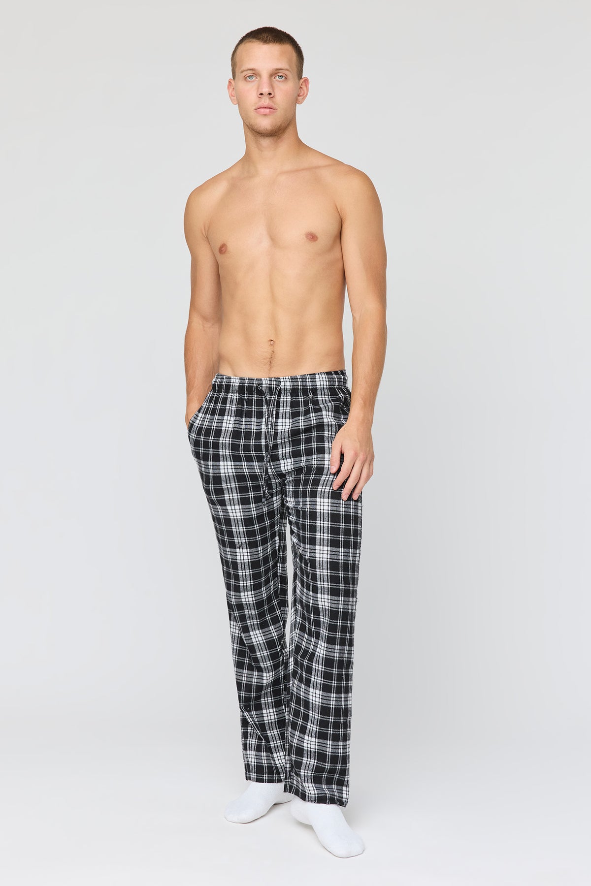Vue alternative 2. Pantalon de pyjama en flanelle à carreaux